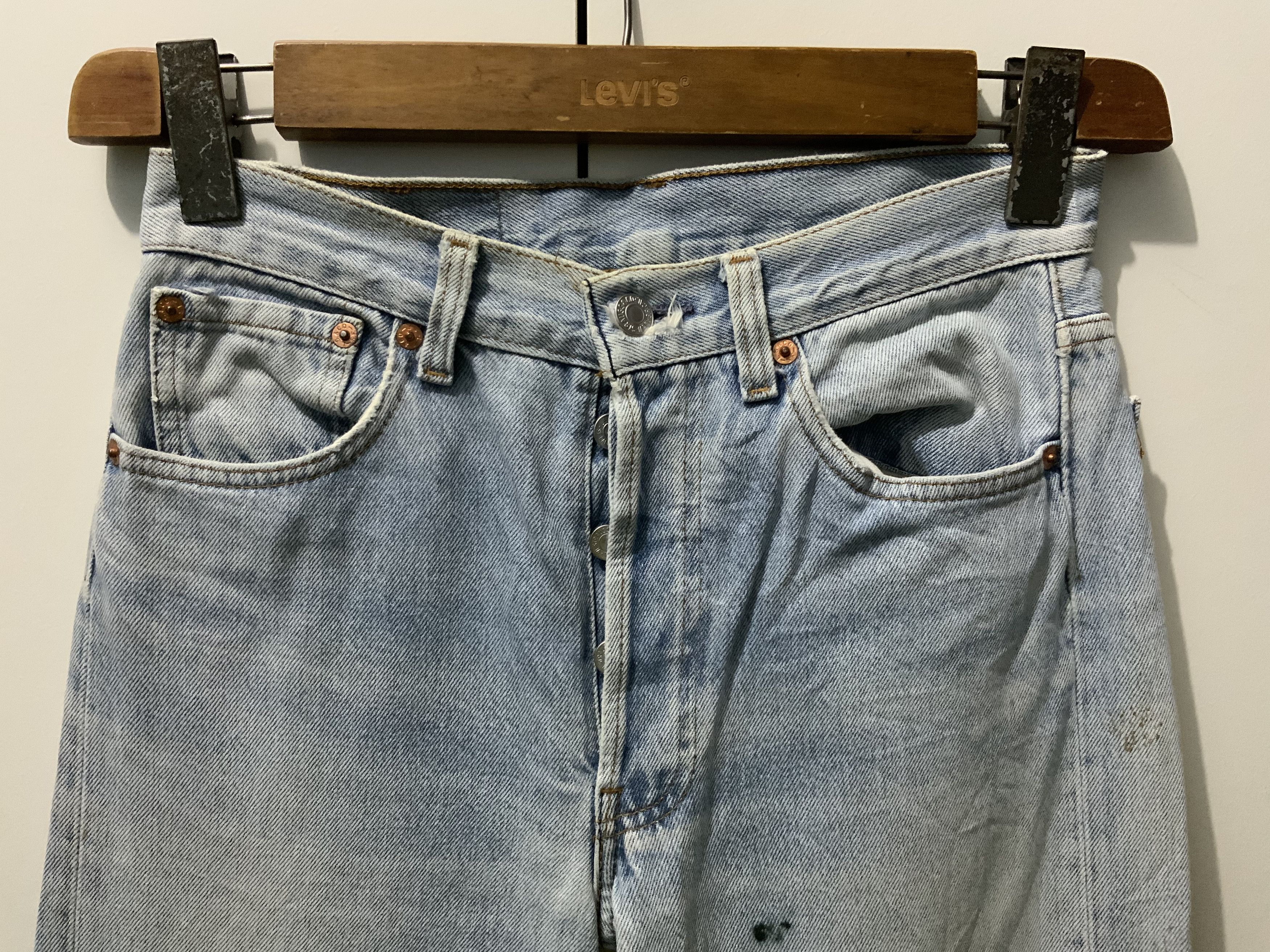 Levi's Vintage Clothing Thrashed Levi’s 552 Made in USA Denim Light Wash Jeans Size US 31 - 3 Thumbnail