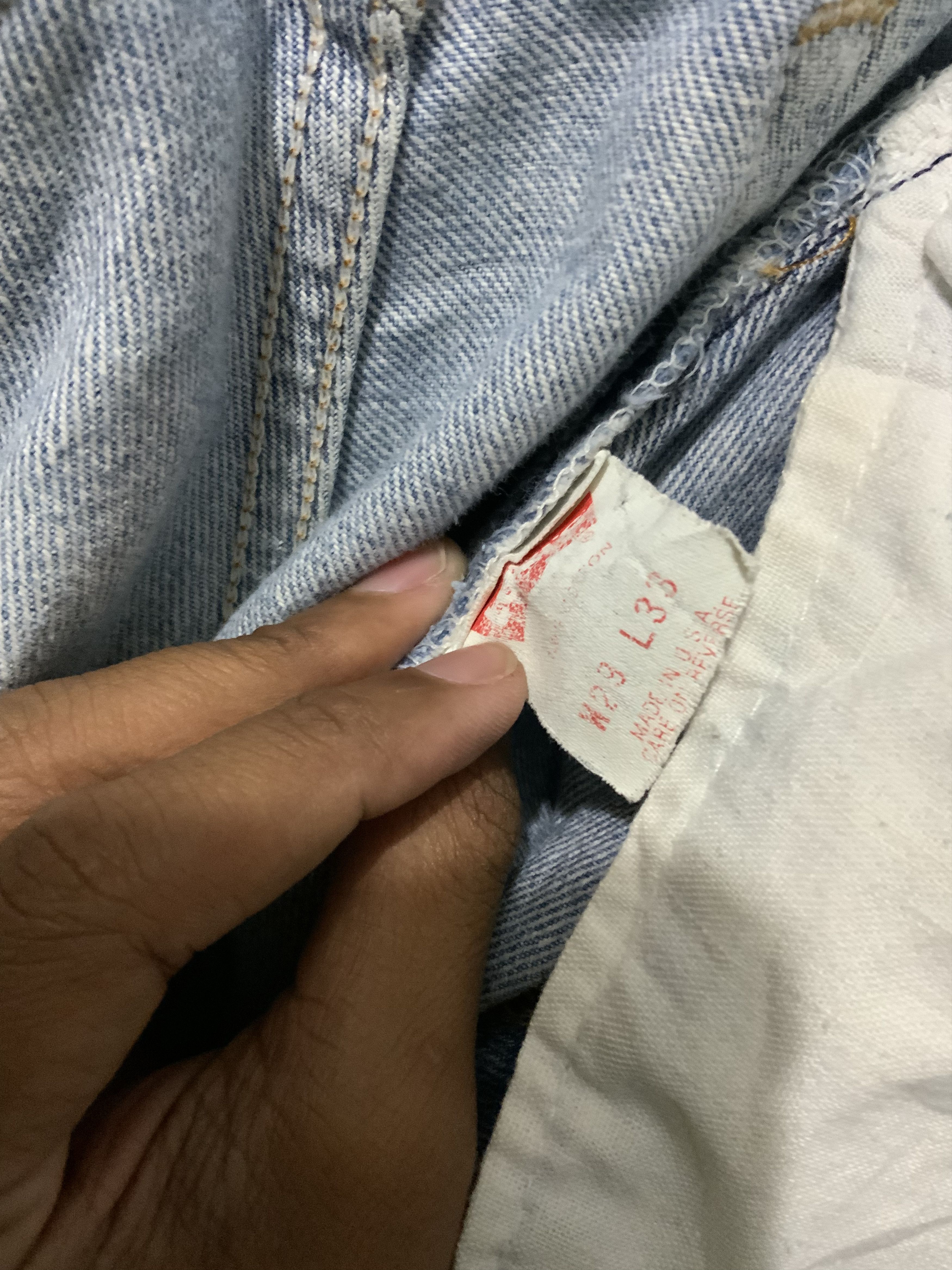 Levi's Vintage Clothing Thrashed Levi’s 552 Made in USA Denim Light Wash Jeans Size US 31 - 16 Thumbnail