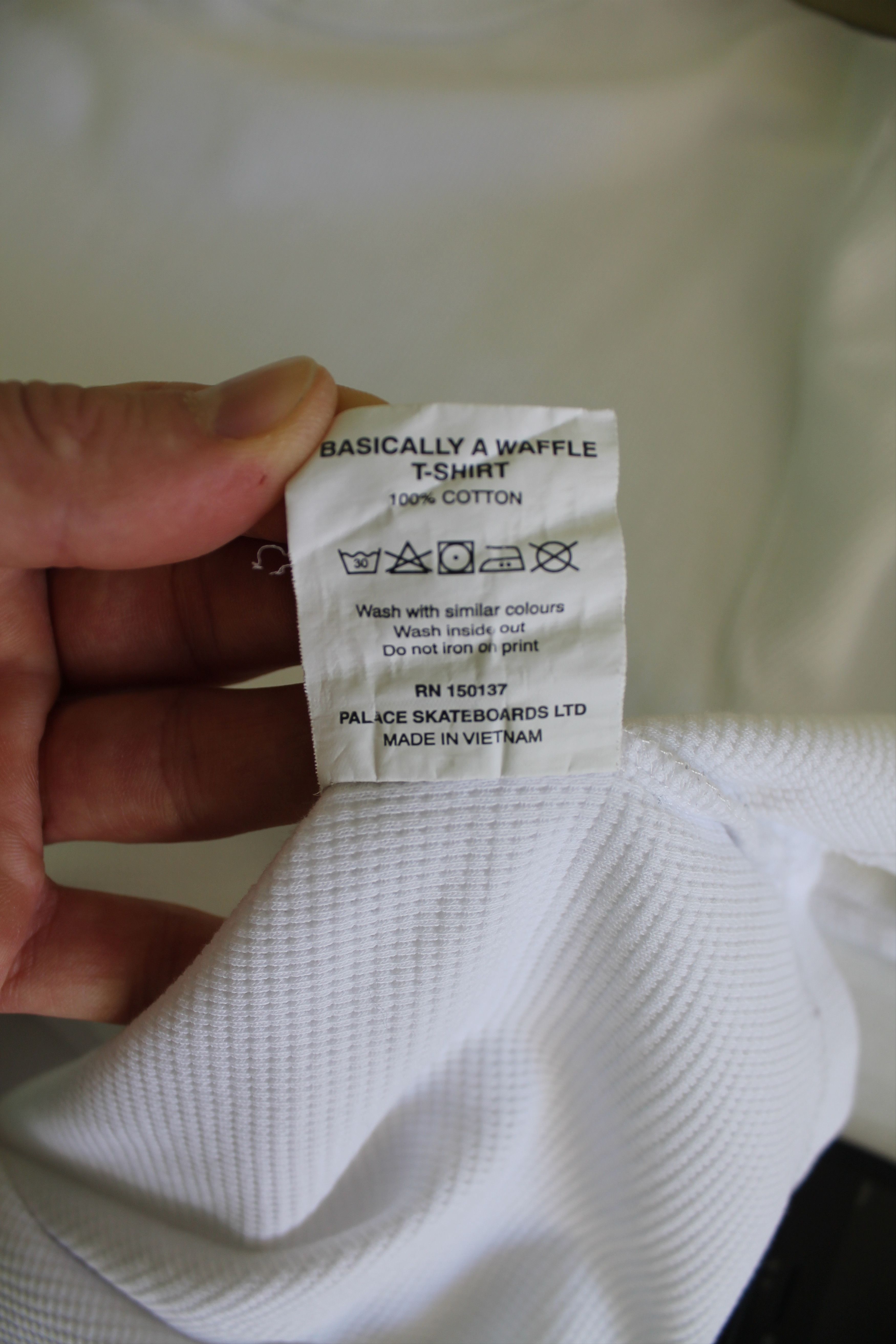 Palace PALACE Basically A WAFFLE T-Shirt White Skateboards Size US S / EU 44-46 / 1 - 12 Thumbnail