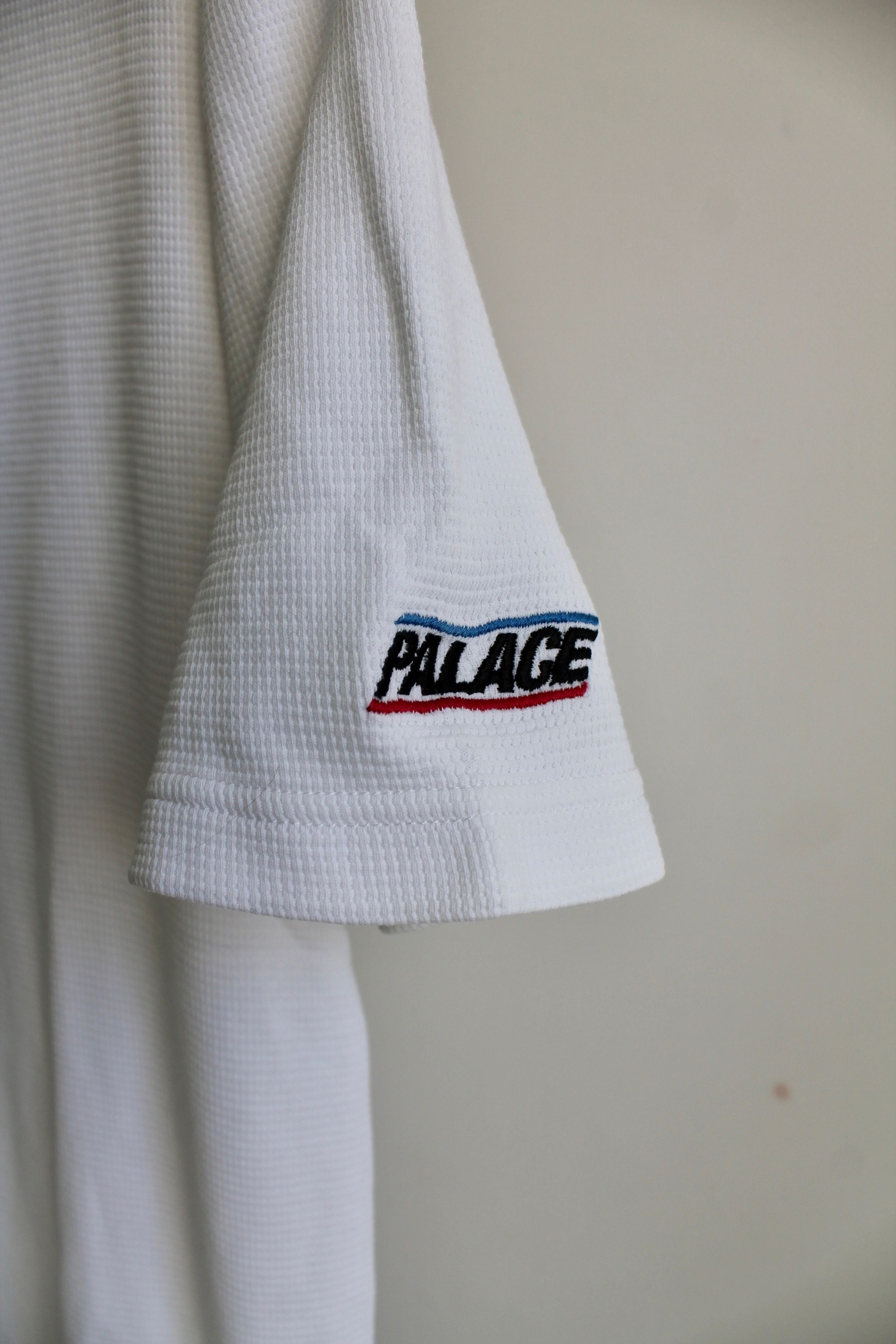 Palace PALACE Basically A WAFFLE T-Shirt White Skateboards Size US S / EU 44-46 / 1 - 4 Thumbnail