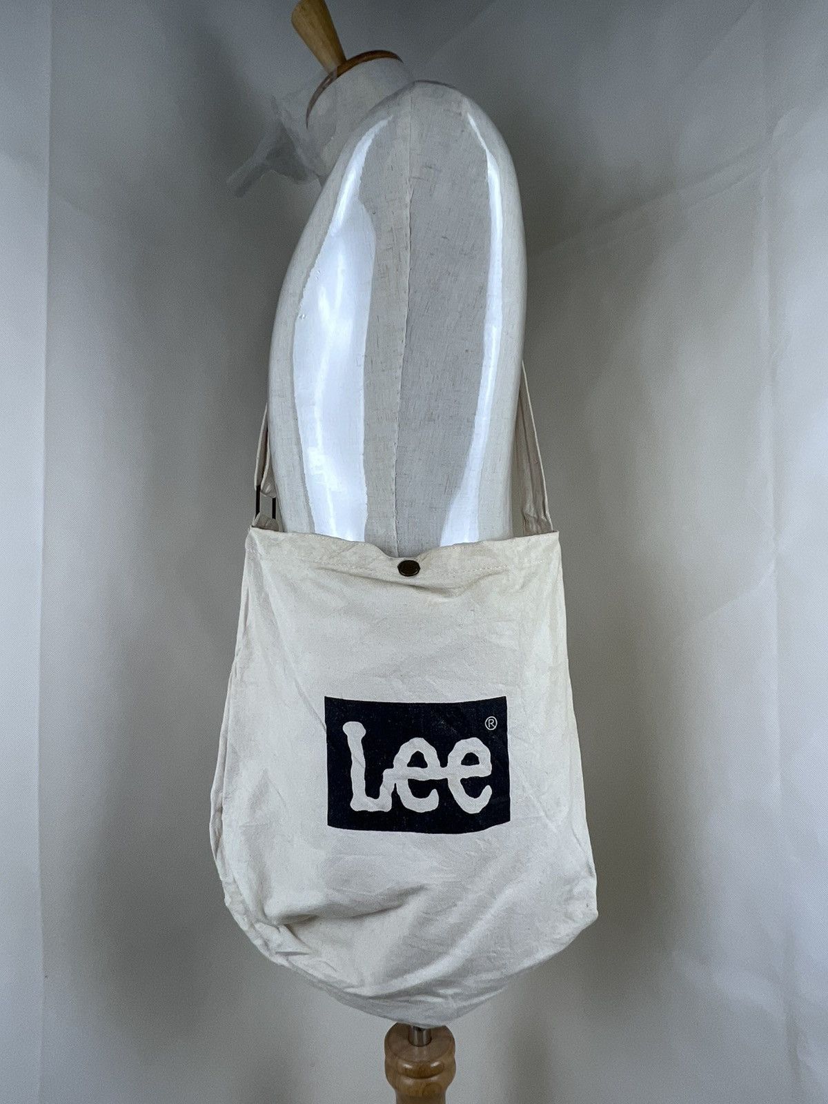 Lee Vintage LEE Big Logo Canvas Sling Bag Size ONE SIZE - 1 Thumbnail