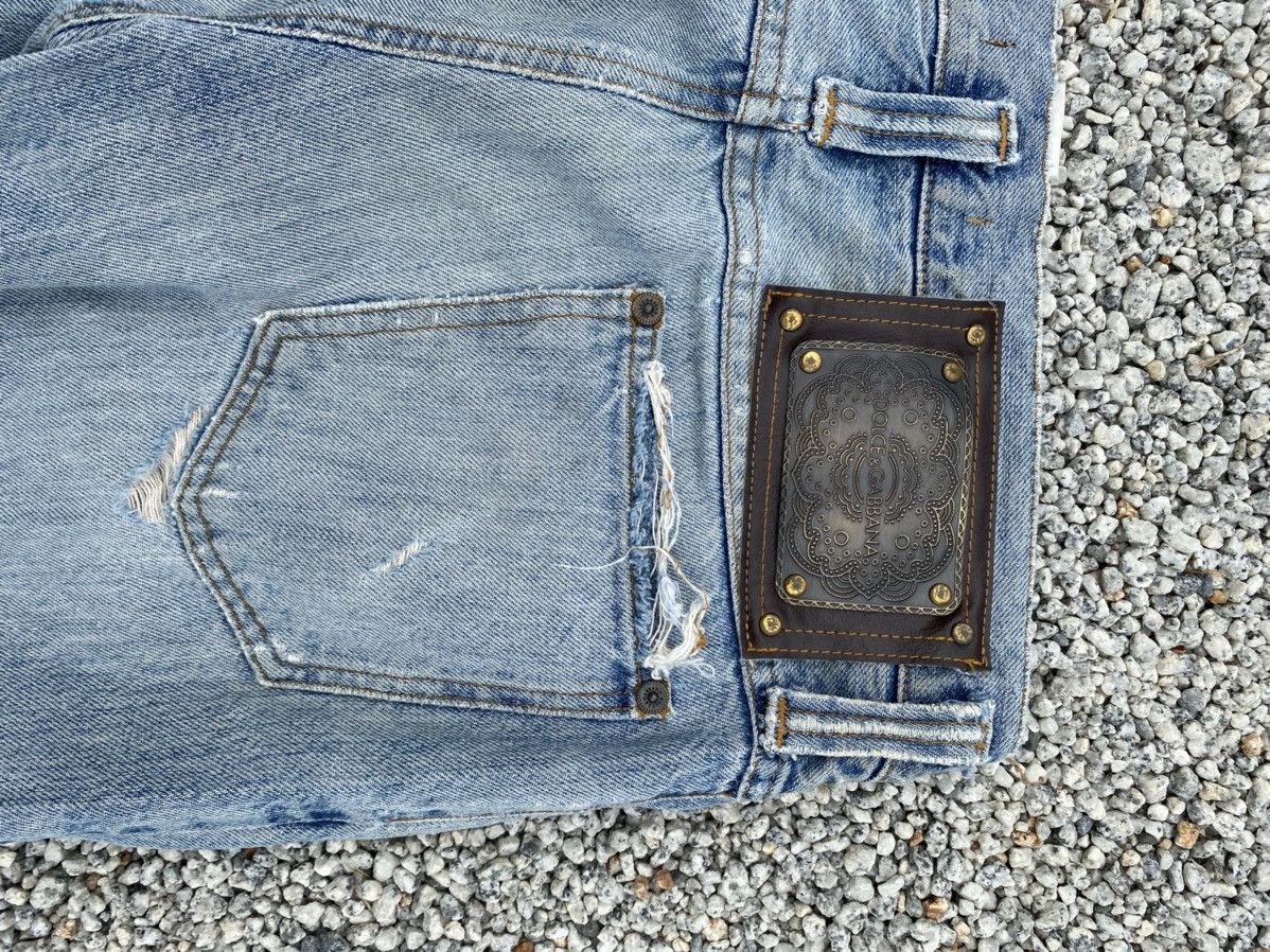 Dolce & Gabbana Vintage Dolce & Gabbana Distressed Jeans Size US 32 / EU 48 - 4 Thumbnail