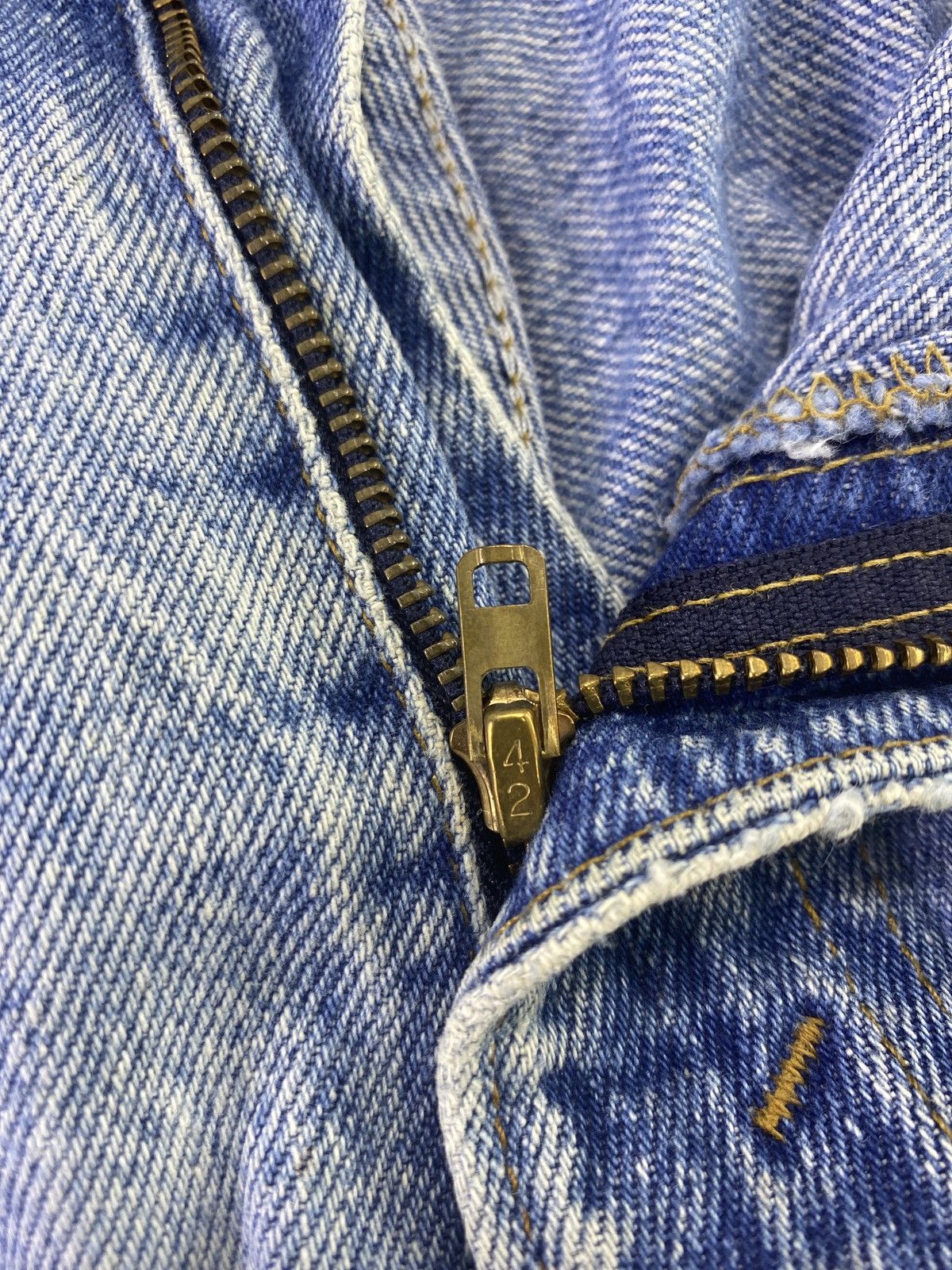 Levi's 80s Vintage Levi's 505 Jeans Distressed Stone Blue Wash-J601 Size US 38 / EU 54 - 4 Thumbnail