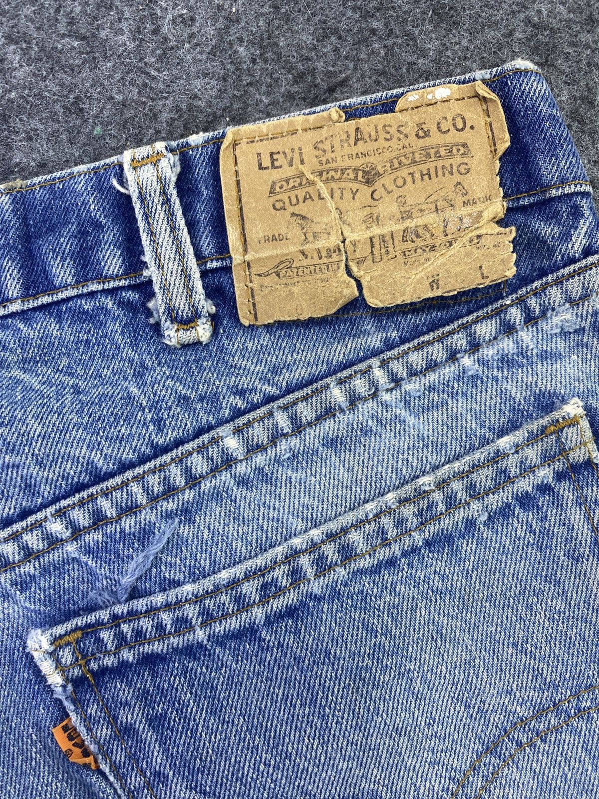 Levi's 80s Vintage Levi's 505 Jeans Distressed Stone Blue Wash-J601 Size US 38 / EU 54 - 8 Thumbnail