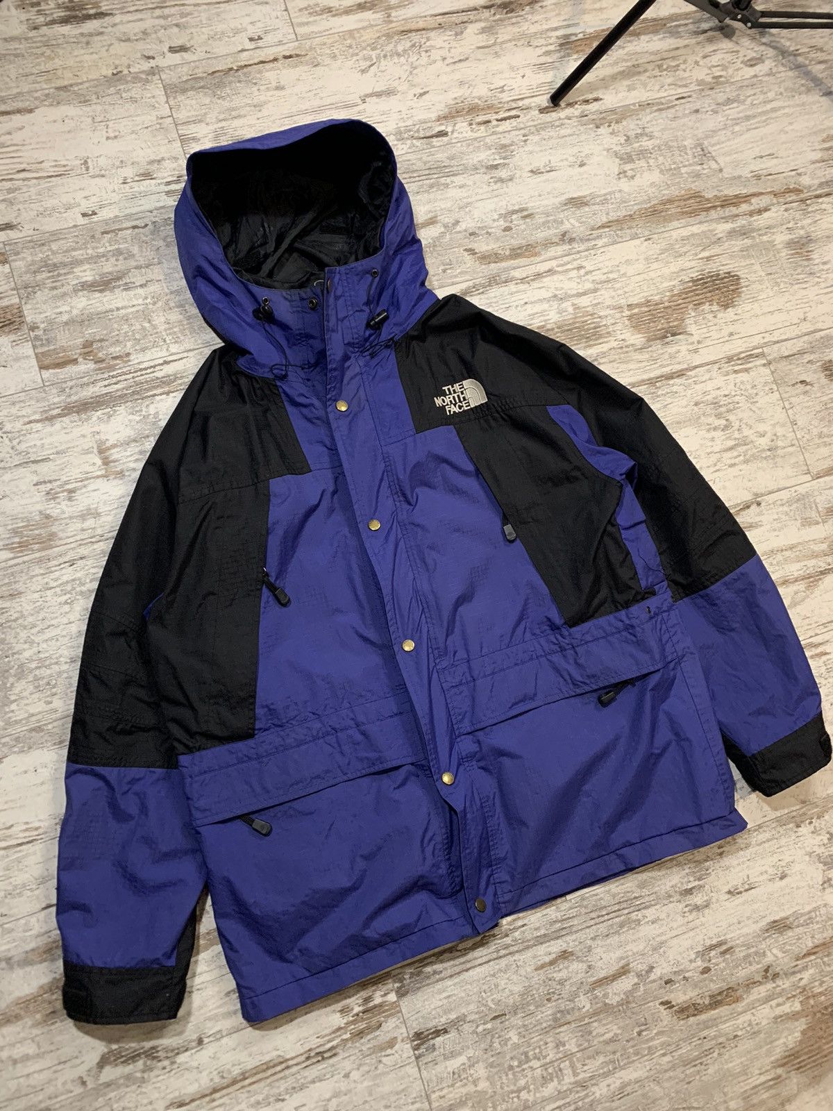 Vintage GORPCORE THE NORTH FACE GORE TEX VINTAGE JACKET MONOGRAM 90s ...