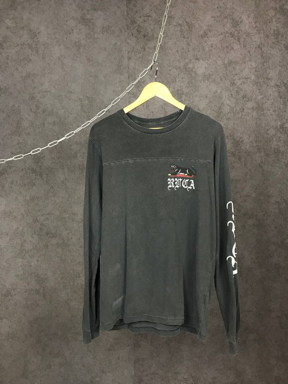 RVCA RVCA skulls luxury pigment dye overprinted longsleeve Size US S / EU 44-46 / 1 - 1 Thumbnail