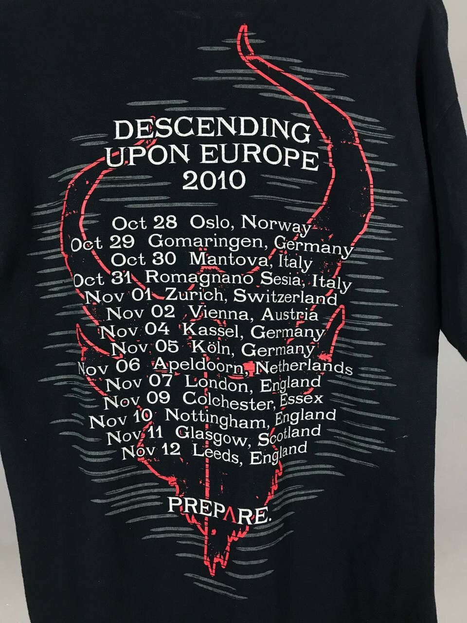 Band Tees Demon Hunter 2010 Vintage Band Tour Tee Size US L / EU 52-54 / 3 - 6 Thumbnail