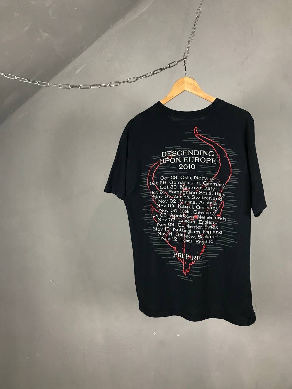 Band Tees Demon Hunter 2010 Vintage Band Tour Tee Size US L / EU 52-54 / 3 - 5 Thumbnail