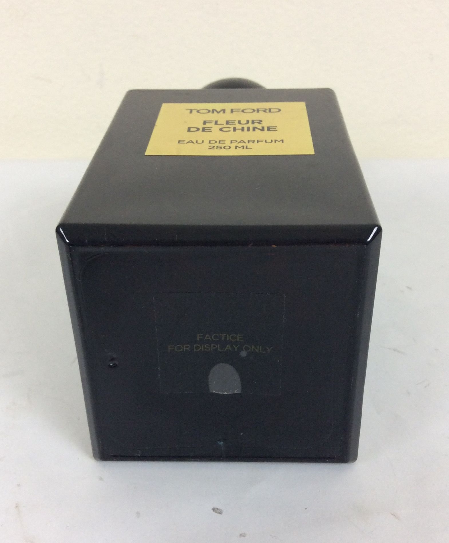 Tom Ford DISCONTINUED Tom Ford Fleur De Chine Full 8.4oz Decanter Size ONE SIZE - 4 Thumbnail