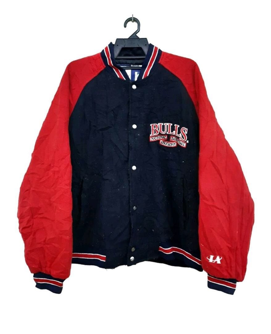NBA Chicago Bulls Varsity Jacket – XXL – Classic Retro Style Size US XXL / EU 58 / 5 - 2 Thumbnail