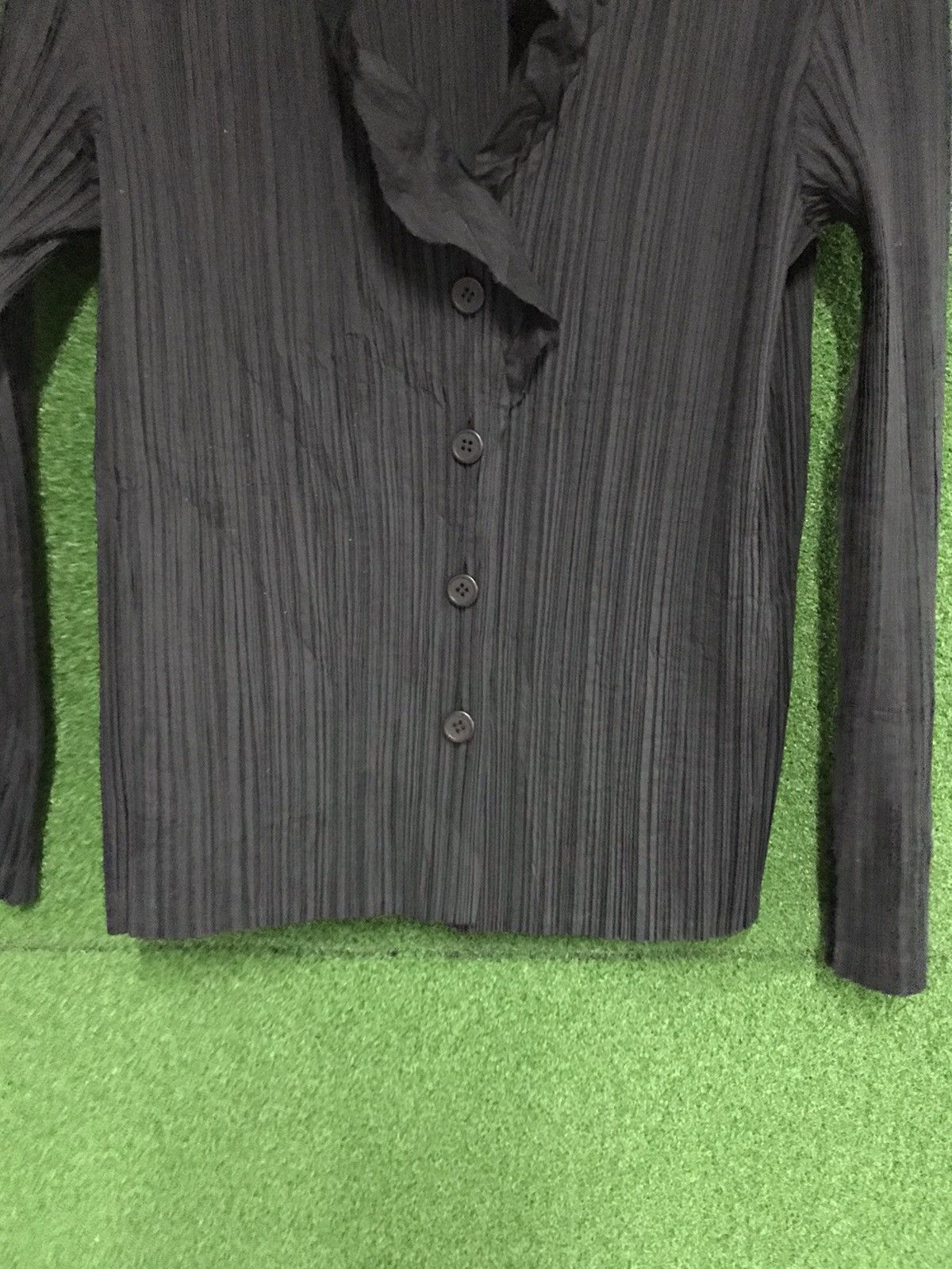 Issey Miyake 🔥HOT ITEM🔥Pleat Please Issey miyake made in Japan Size US L / EU 52-54 / 3 - 5 Thumbnail