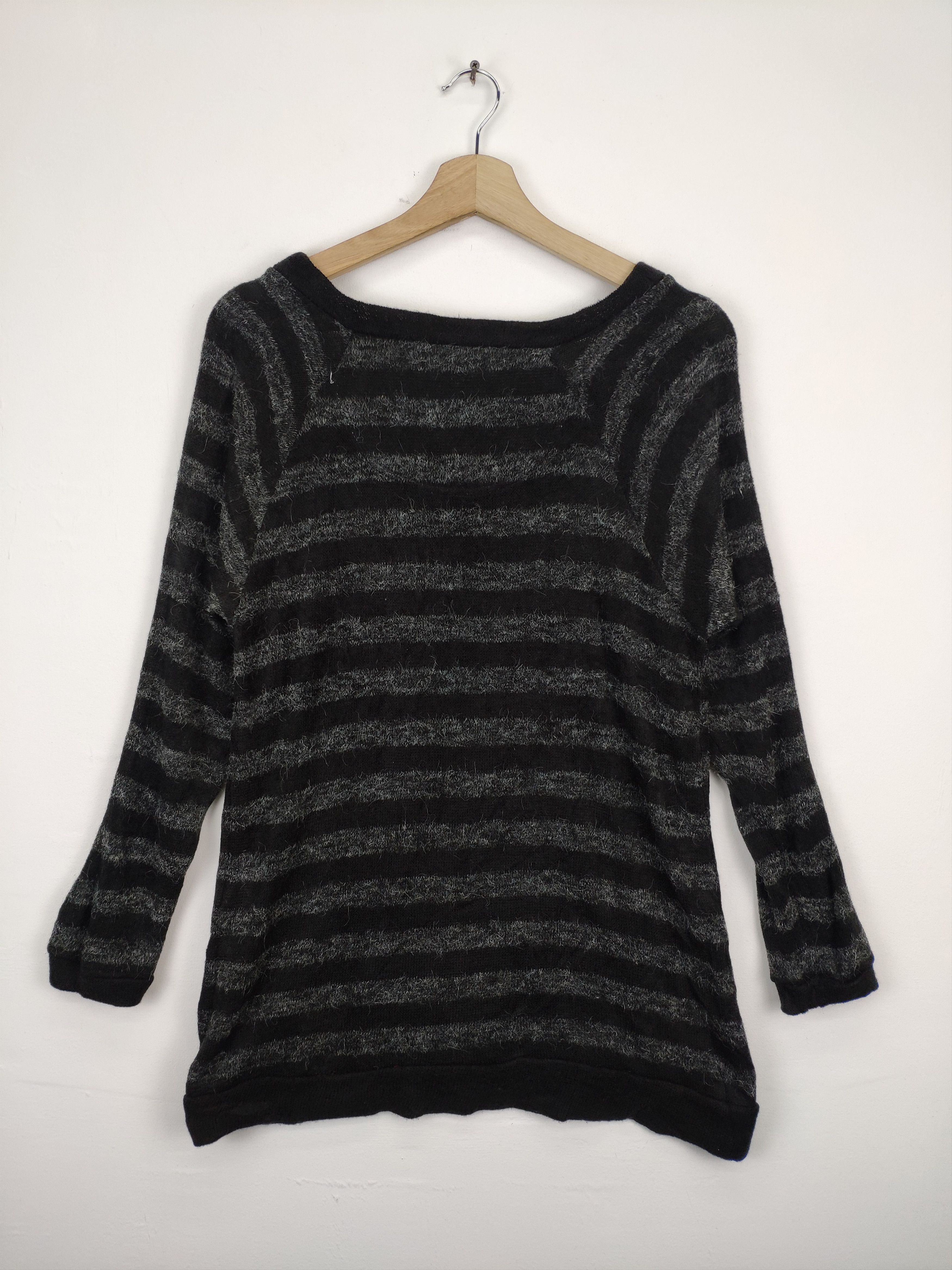 Japanese Brand × Vintage Vintage Hairy Shirt Striped Long Sleeve Size S / US 4 / IT 40 - 2 Thumbnail