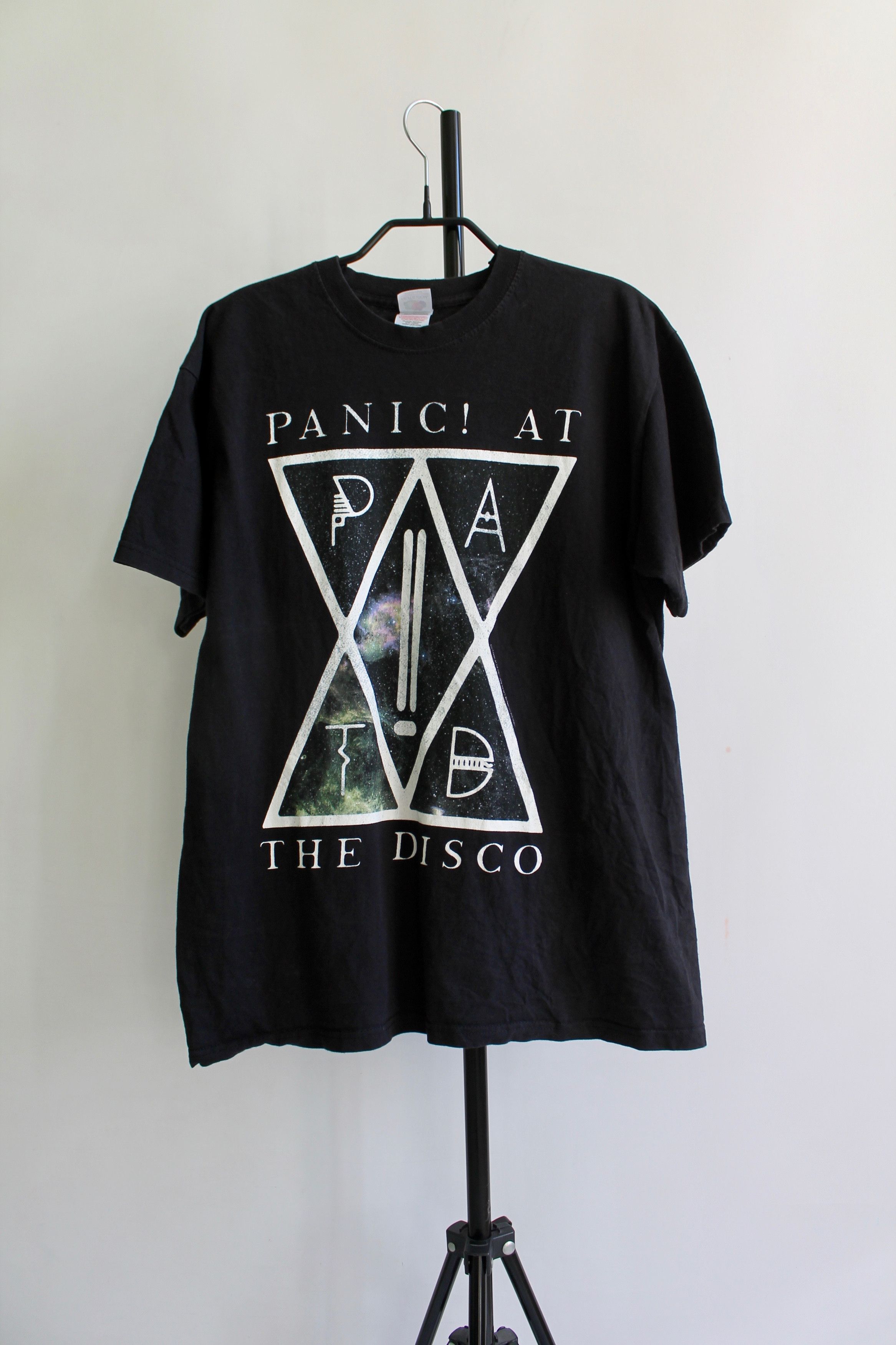 Band Tees 2015 Panic At the Disco band tee rock t shirt merch vintage Size US L / EU 52-54 / 3 - 1 Thumbnail