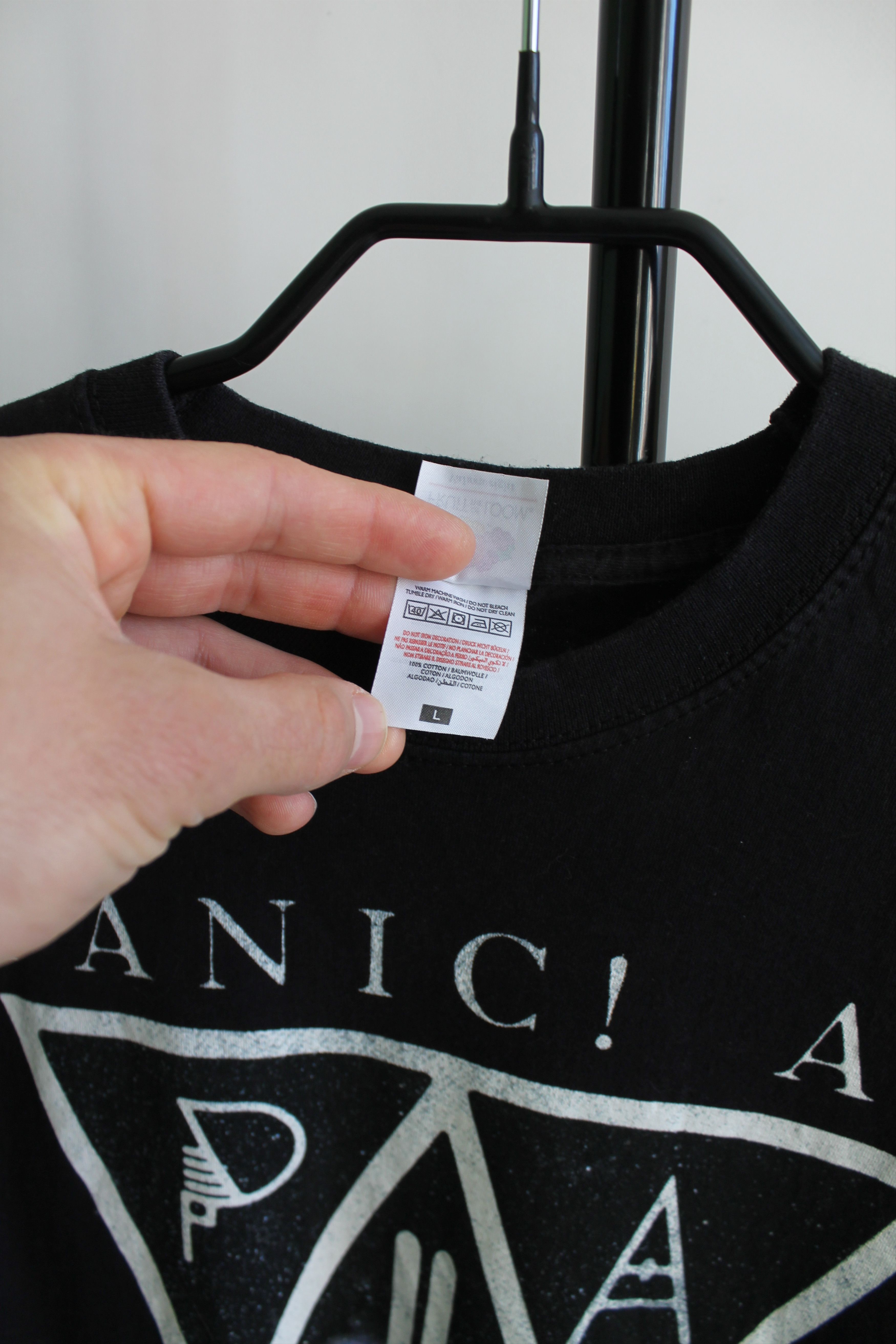 Band Tees 2015 Panic At the Disco band tee rock t shirt merch vintage Size US L / EU 52-54 / 3 - 4 Thumbnail