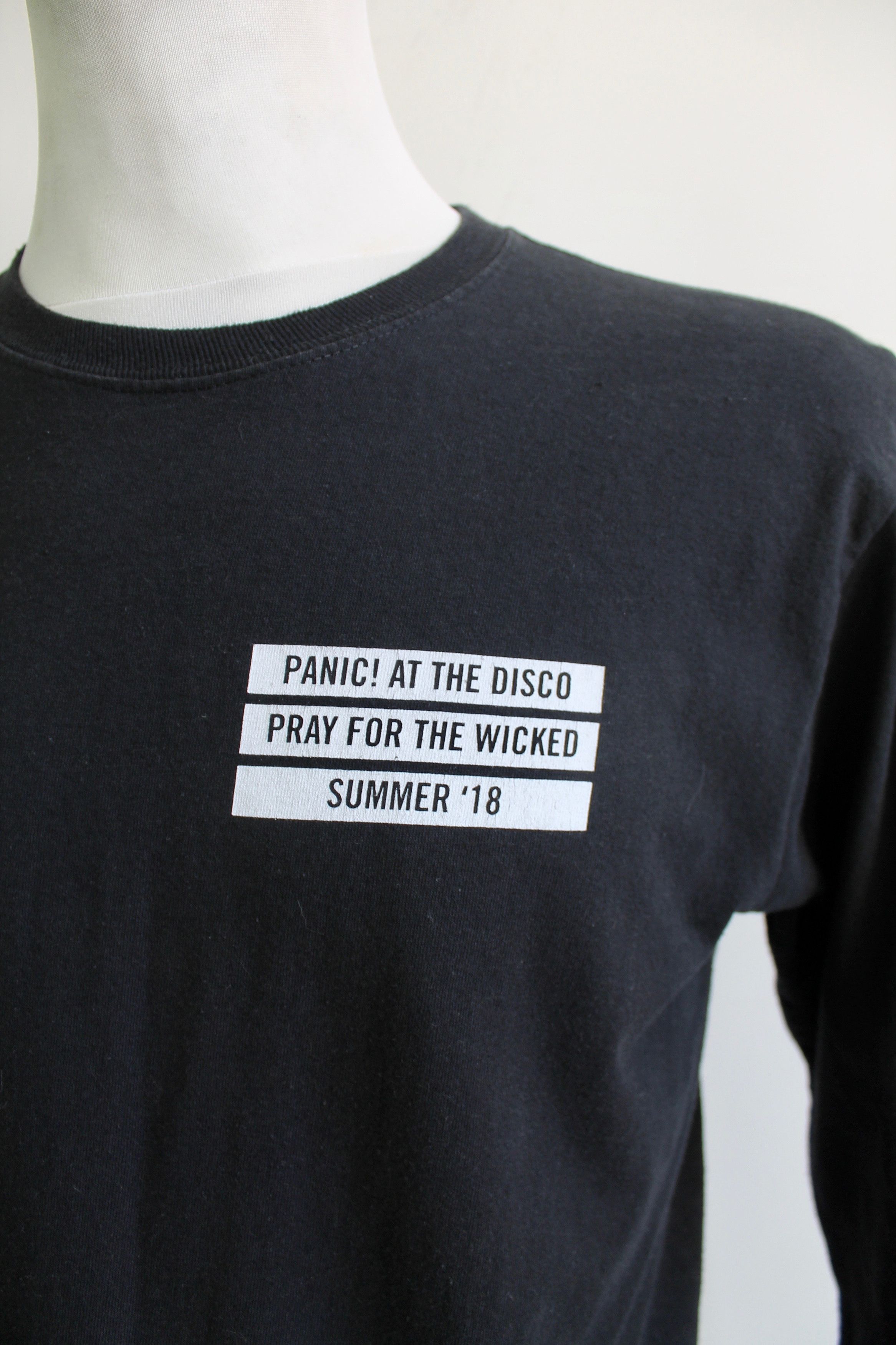 Band Tees Panic At The Disco Pray for the Wicked band rock t shirt Size US M / EU 48-50 / 2 - 3 Thumbnail