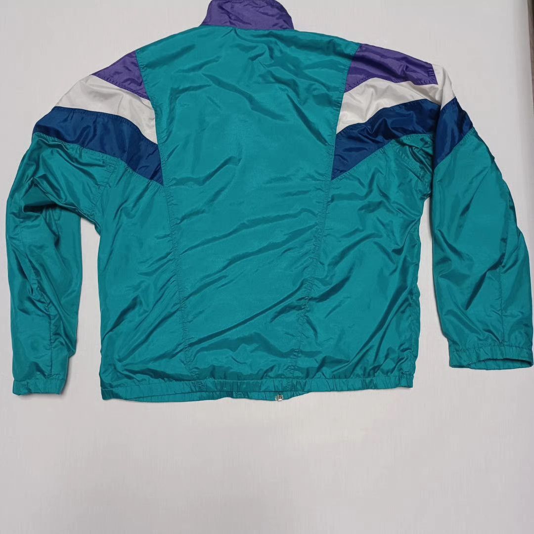 Adidas Adidas vintage nylon rare track jacket drill Size US L / EU 52-54 / 3 - 2 Thumbnail