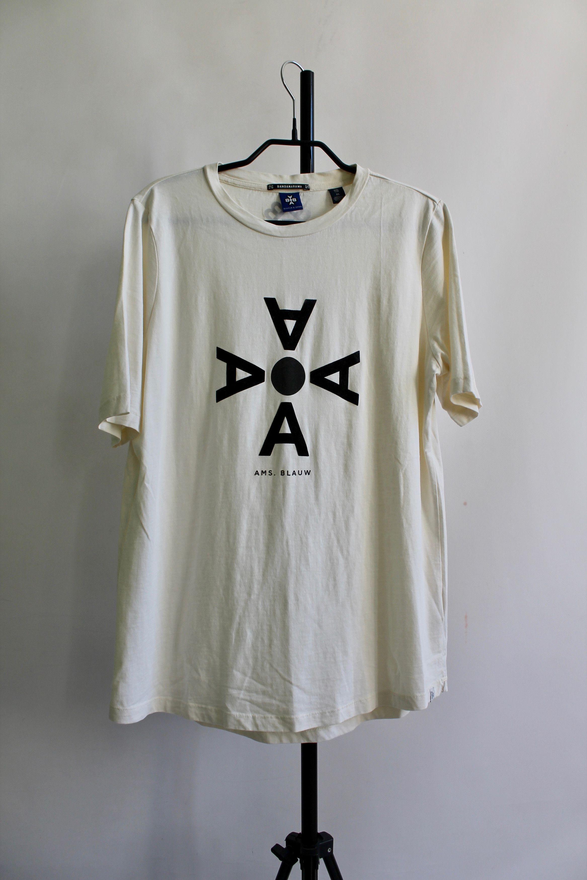 Scotch & Soda Scotch & Soda AMS. BLAUW Bandanarama ivory t shirt Size L / US 10 / IT 46 - 1 Thumbnail