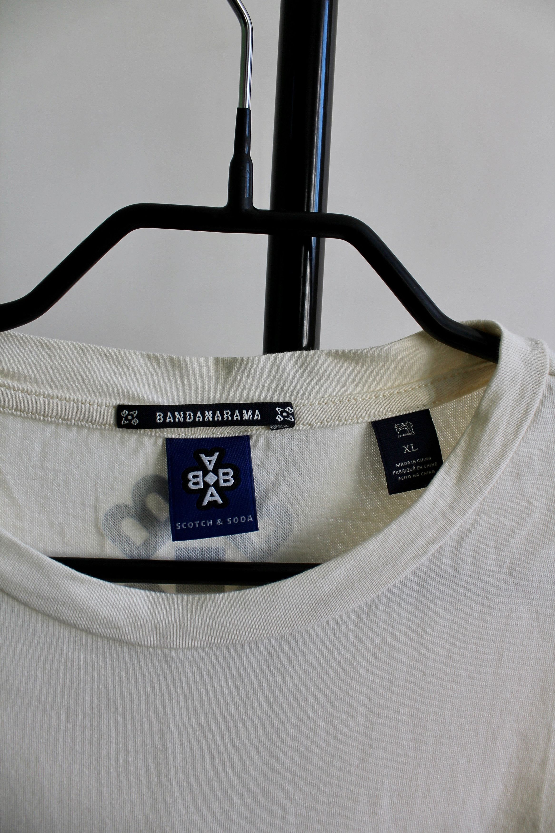 Scotch & Soda Scotch & Soda AMS. BLAUW Bandanarama ivory t shirt Size L / US 10 / IT 46 - 3 Thumbnail