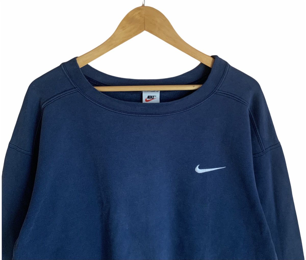 Nike VINTAGE NIKE SWEATSHIRT SMALL LOGO Size US L / EU 52-54 / 3 - 3 Thumbnail