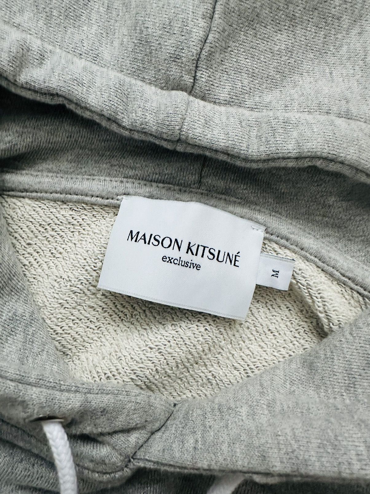 Maison Kitsune MAISON KITSUNÉ Olympia Le-Tan Edition Taxi Fox Hoodie NWOT Size L / US 10 / IT 46 - 13 Thumbnail