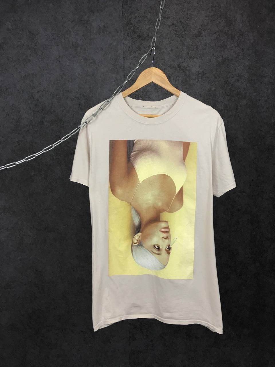 Band Tees Ariana Grande band pop overprinted tee Size US M / EU 48-50 / 2 - 1 Thumbnail