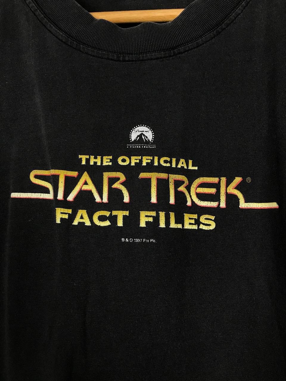 Vintage Star Trek 1997 Fact Files vintage cult movie tee Size US XL / EU 56 / 4 - 3 Thumbnail