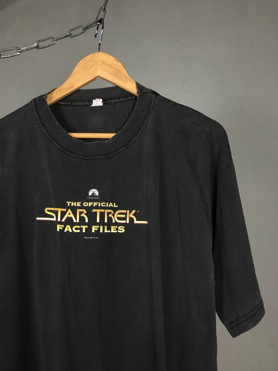 Vintage Star Trek 1997 Fact Files vintage cult movie tee Size US XL / EU 56 / 4 - 2 Thumbnail