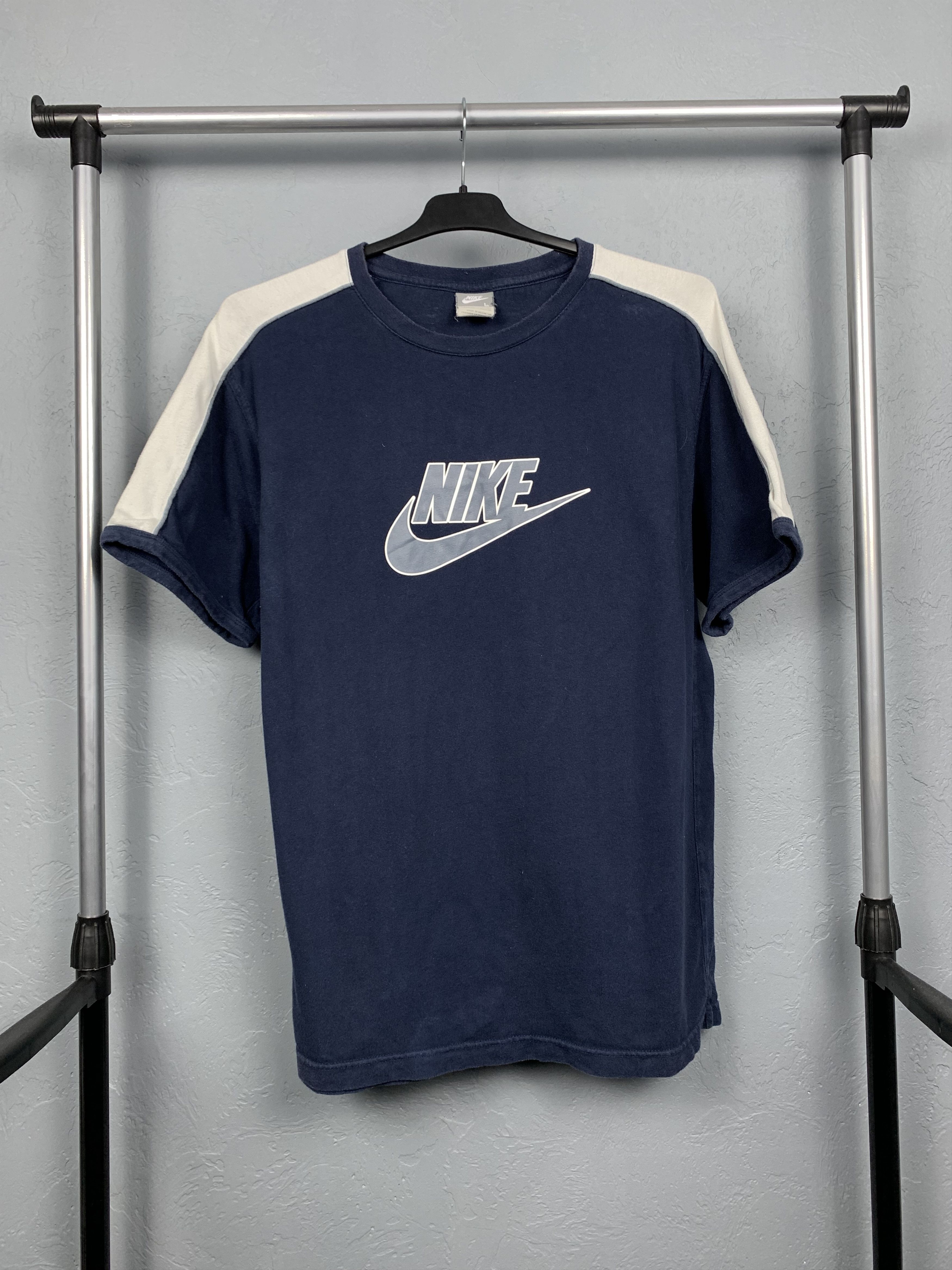 Other Nike 90s Vintage Mens T-Shirt Tee Size US L / EU 52-54 / 3 - 1 Thumbnail