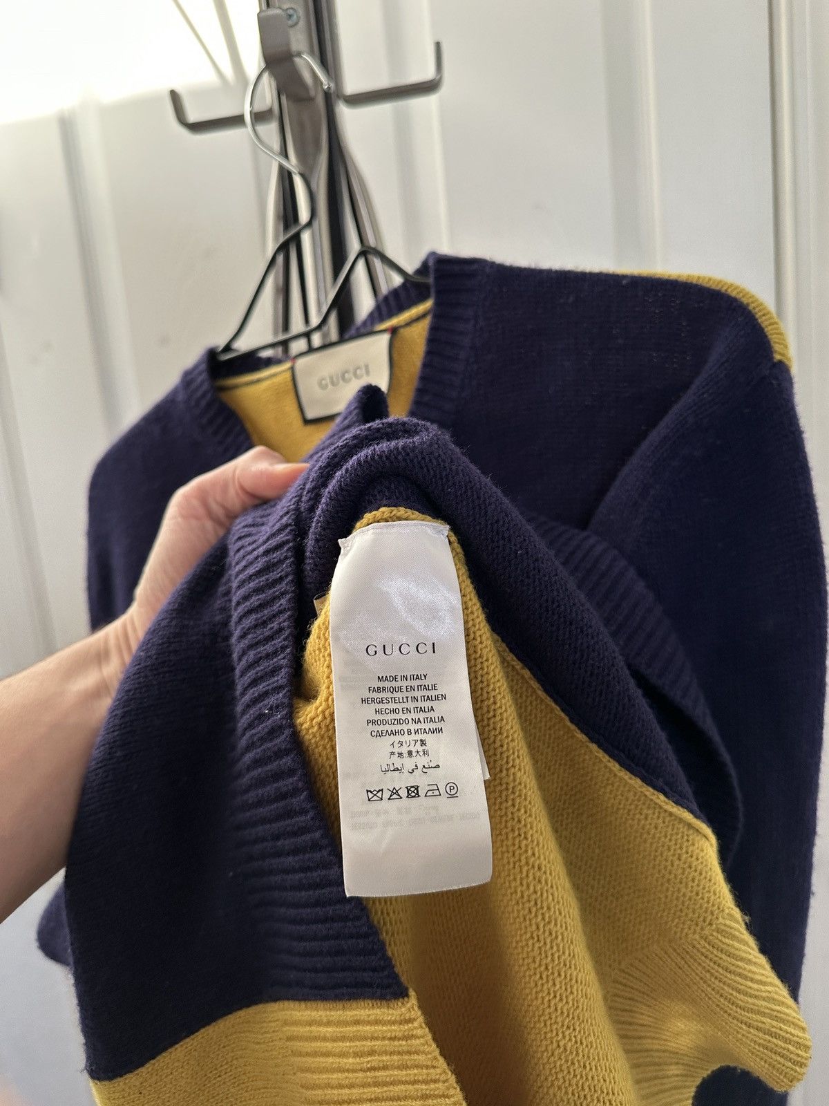Gucci Gucci LOVED Tiger Head Sweater Blue/Yellow Size US XL / EU 56 / 4 - 2 Thumbnail