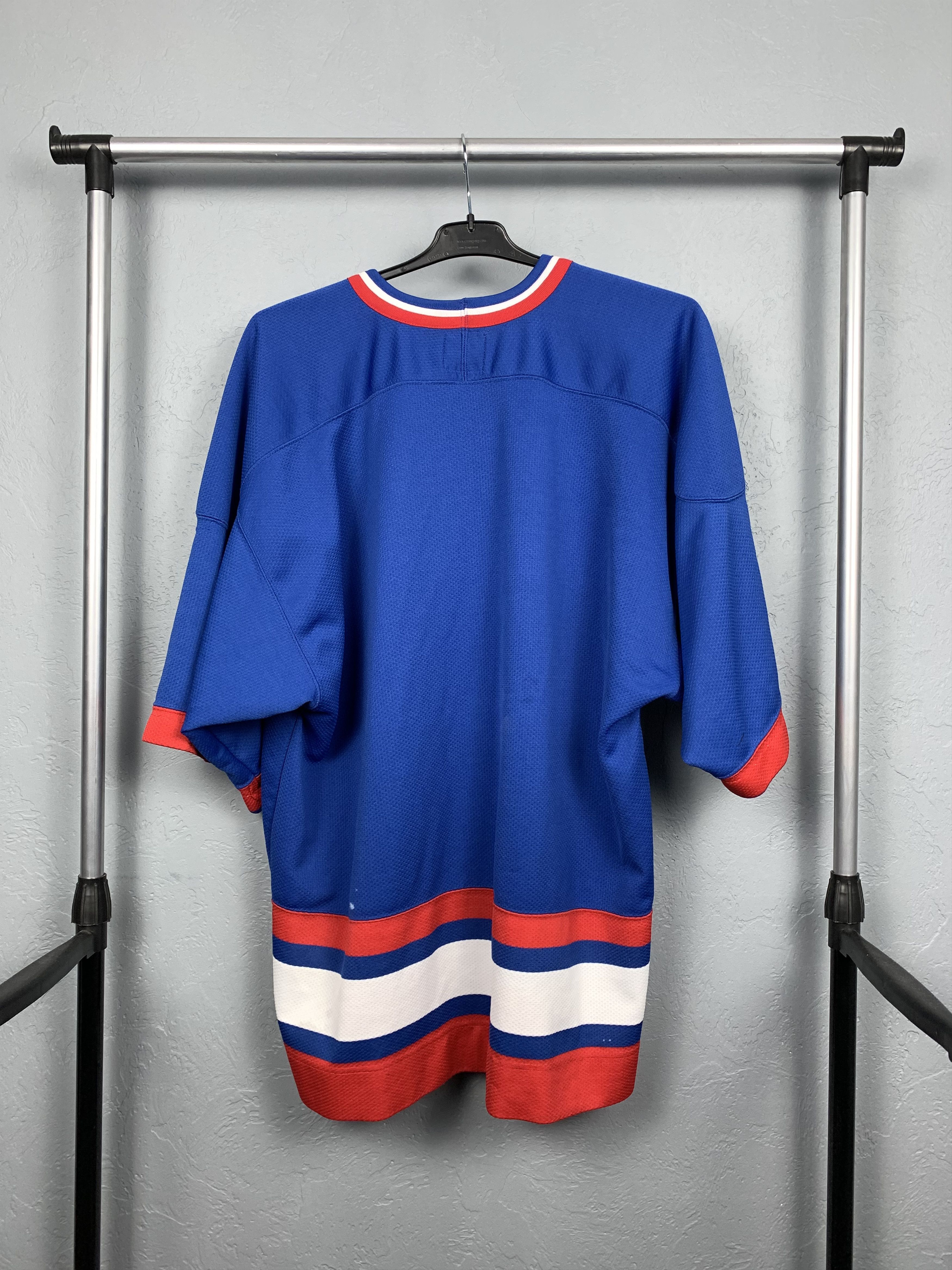 Disney Vintage Planet Hollywood 1991 Walt Disney Jersey Size US XL / EU 56 / 4 - 7 Thumbnail