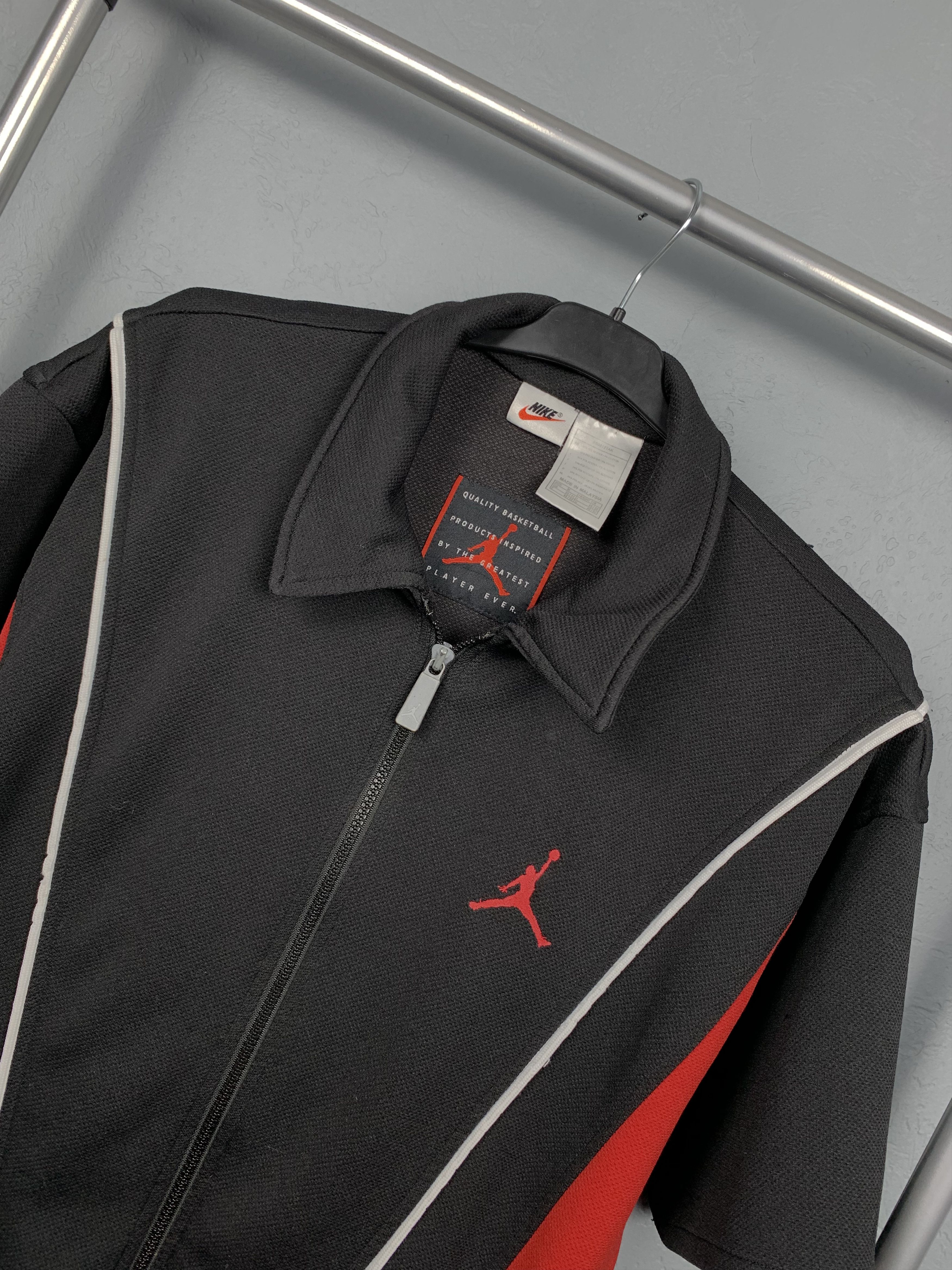 Jordan Brand × NBA × Nike Nike Jordan Vintage Basketball Jersey Tee Size US M / EU 48-50 / 2 - 2 Thumbnail