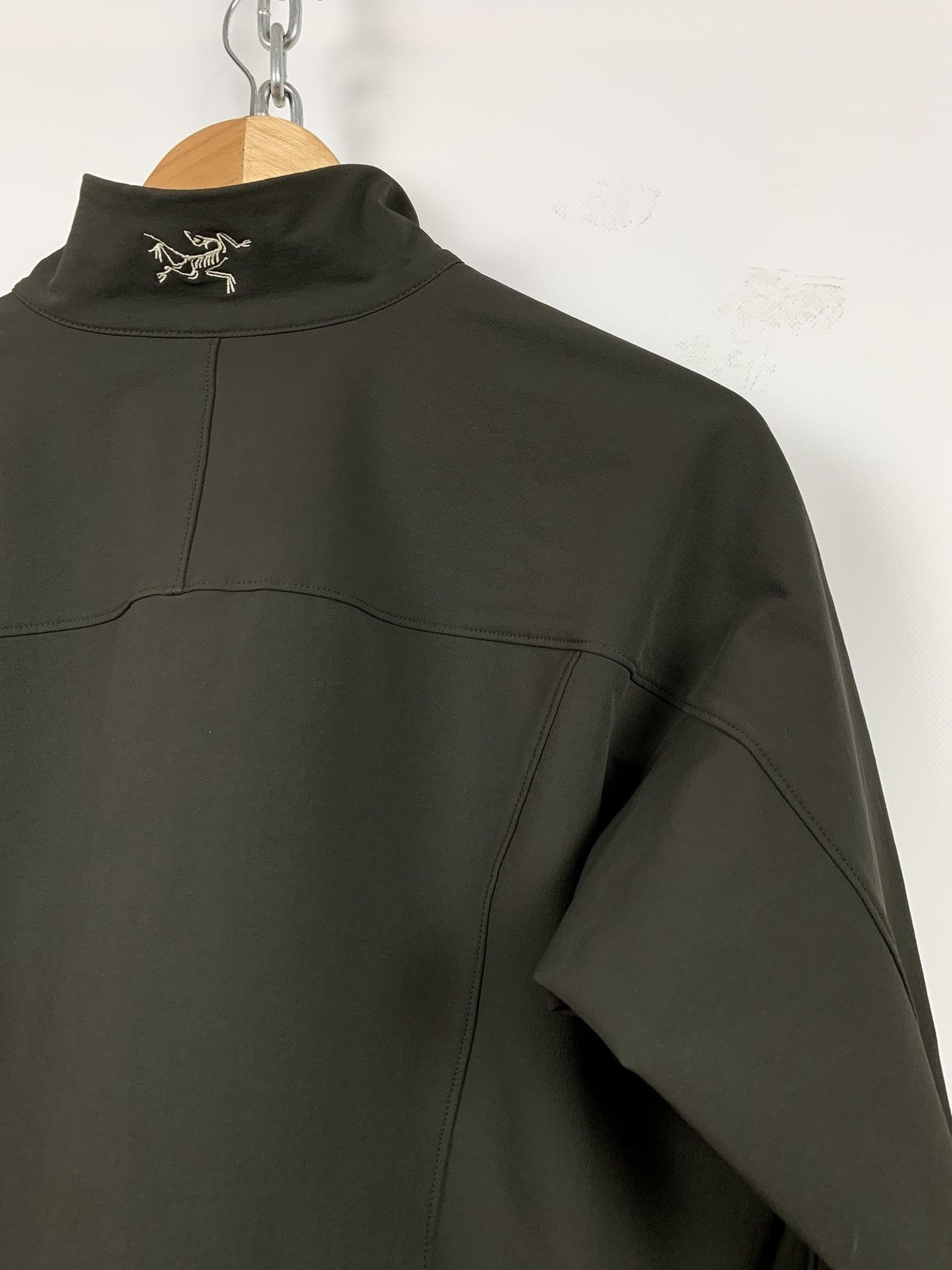 Arc'teryx Vintage Arcteryx Women’s Softshell Khaki Jacket Size L / US 10 / IT 46 - 12 Thumbnail