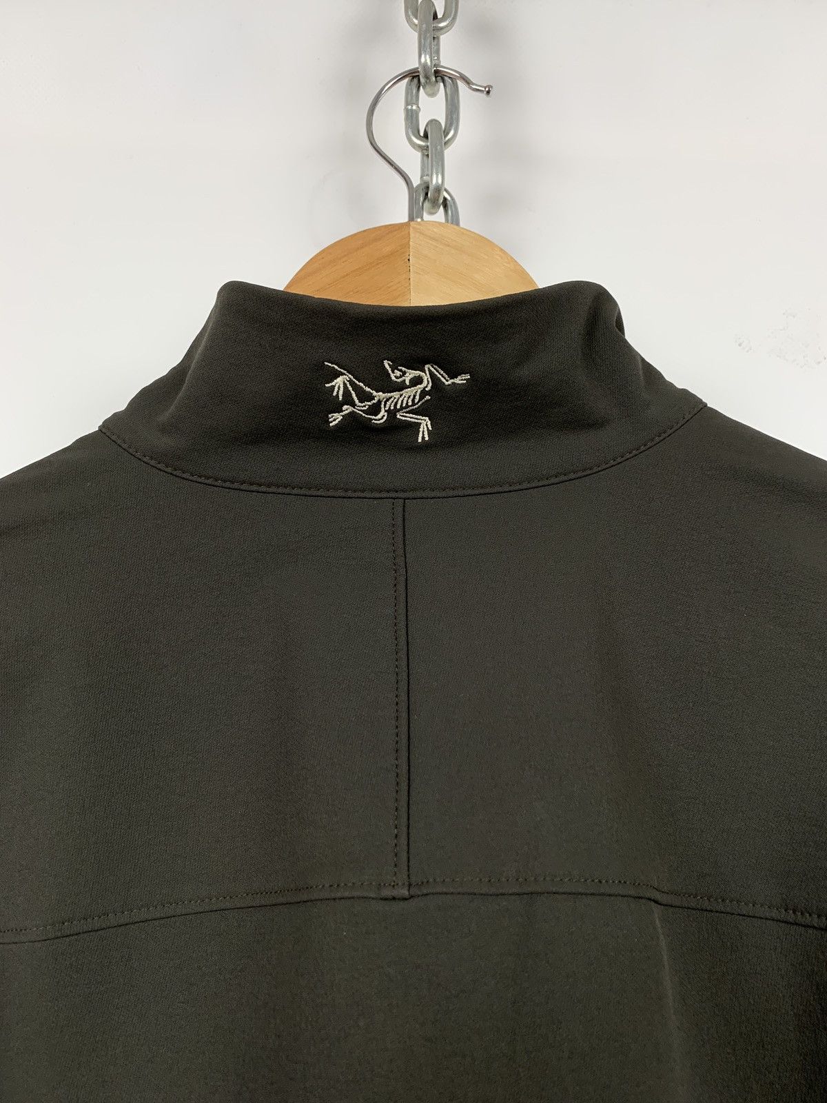 Arc'teryx Vintage Arcteryx Women’s Softshell Khaki Jacket Size L / US 10 / IT 46 - 13 Thumbnail