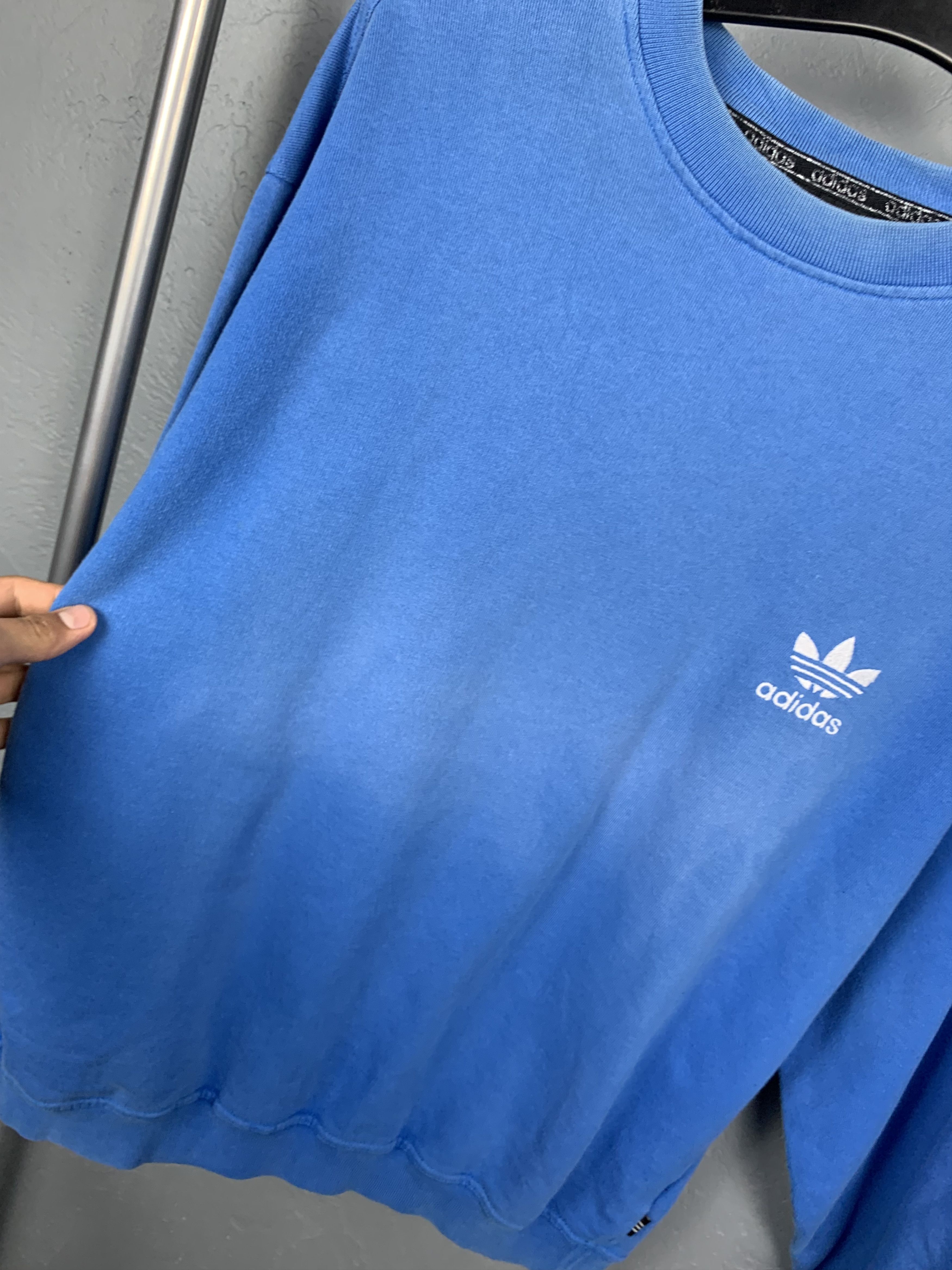 Adidas Adidas 90s Vintage Mens Sun Faded Sweatshirt Size US L / EU 52-54 / 3 - 5 Thumbnail