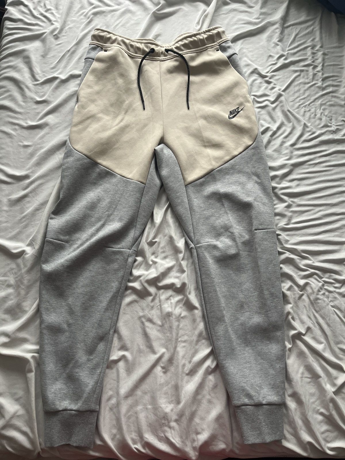 Nike Nike Tech Fleece Pants Grey and Tan Sz M Size US 32 / EU 48 - 1 Thumbnail