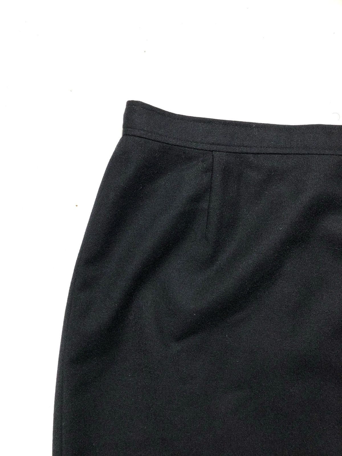 Valentino × Vintage Valentino Virgin Wool Vintage Skirt size 50/16 Size 38" / US 16 / IT 52 - 3 Thumbnail