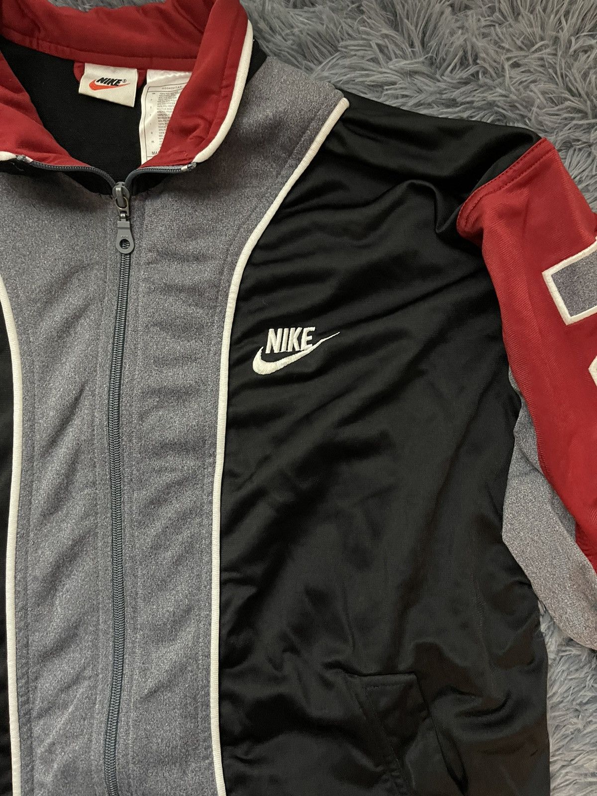 Nike × Vintage Nike 90s vintage big logo track jacket Size US M / EU 48-50 / 2 - 3 Thumbnail
