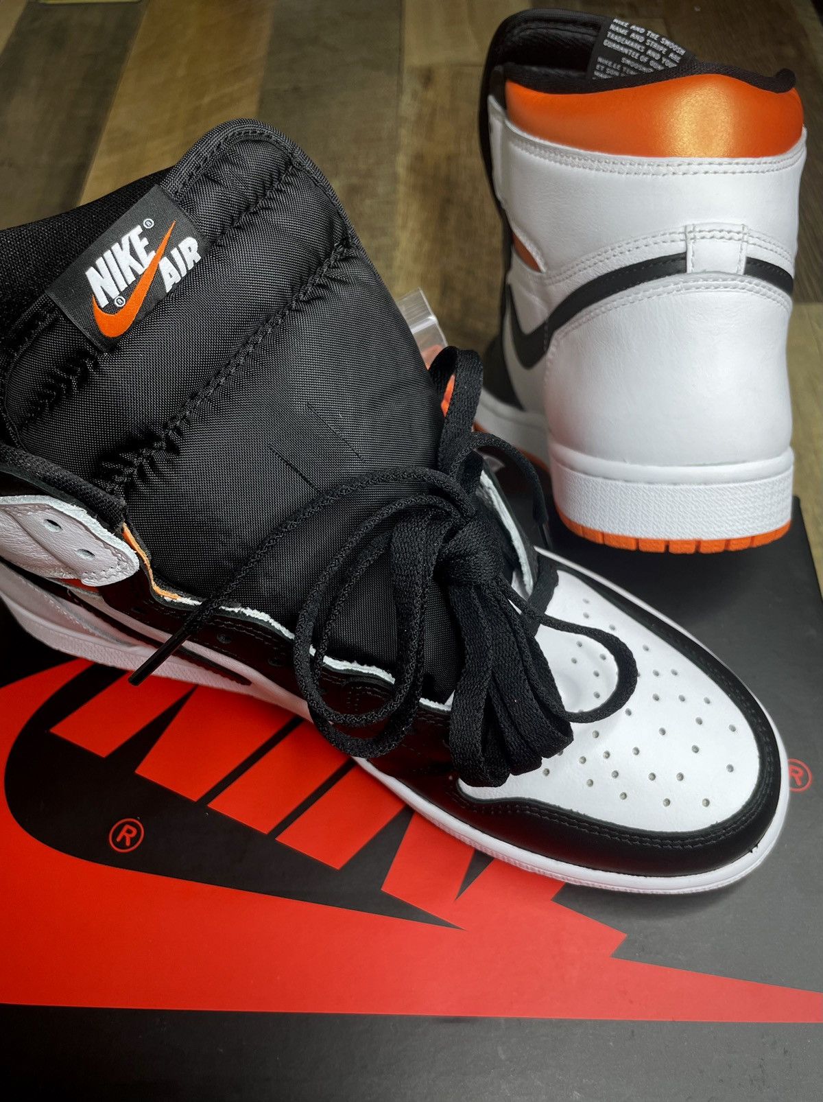 Jordan Brand Air Jordan 1 retro high Electro Orange Size US 9.5 / EU 42-43 - 6 Thumbnail