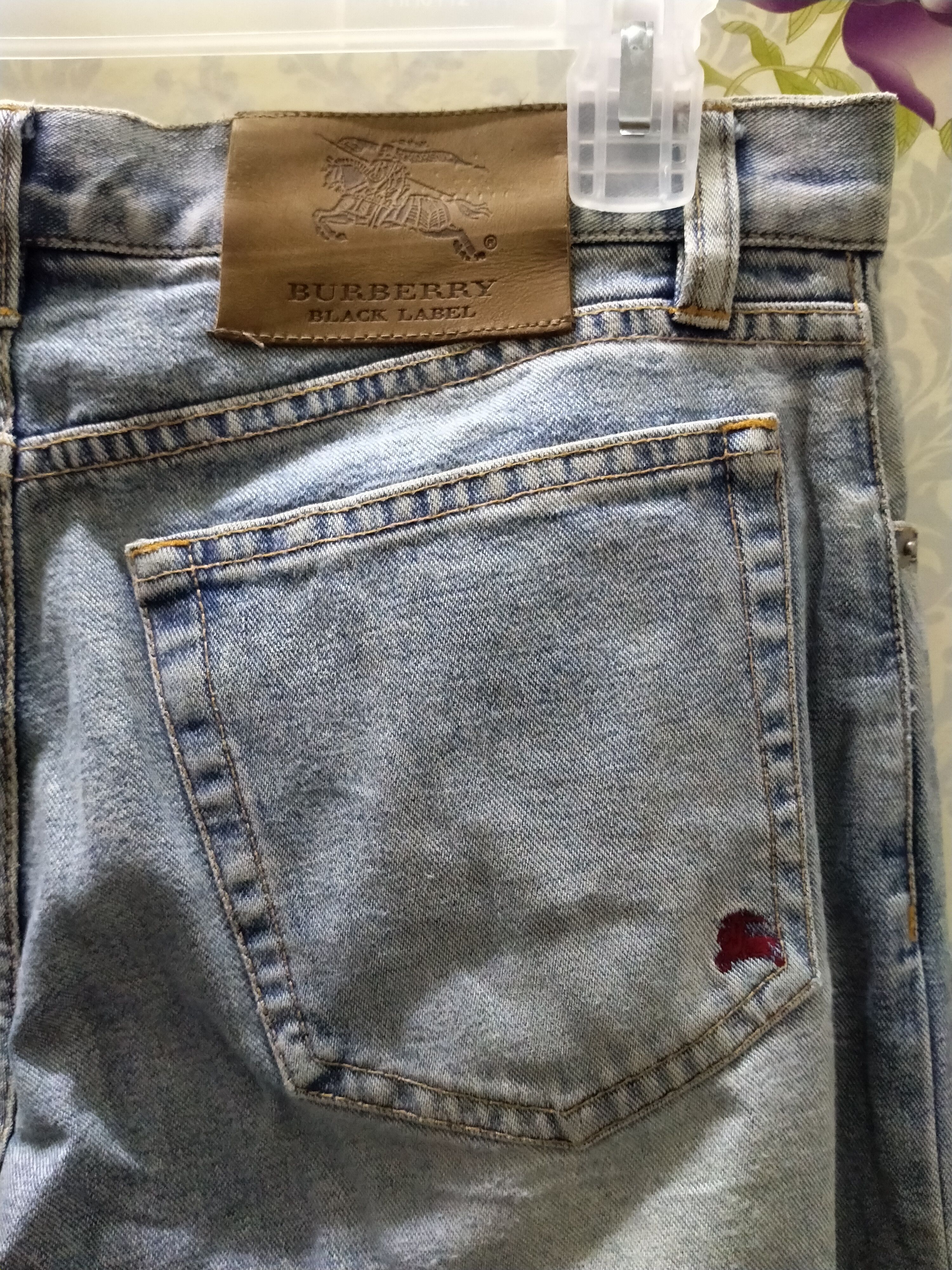 BURBERRY BLACK LABEL SLIM JEANS