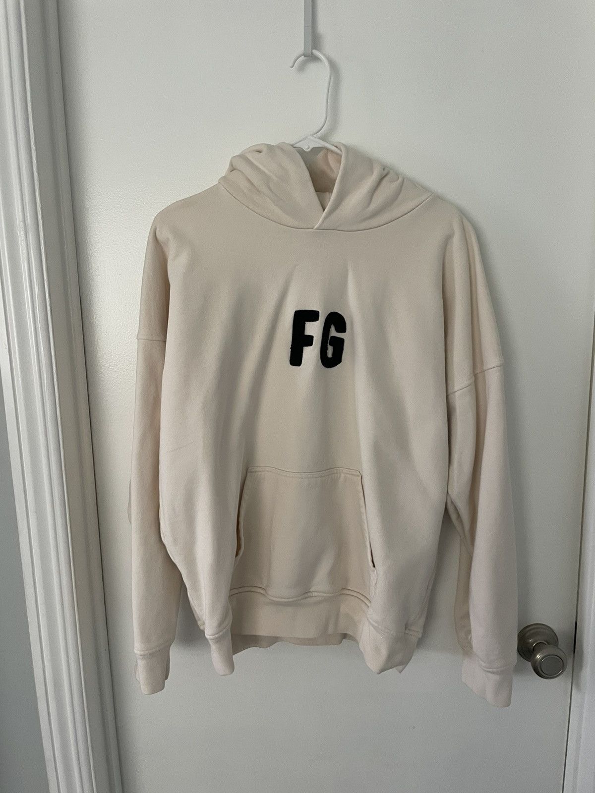 Fear of God Fear of God Sixth Collection Logo Hoodie Size US S / EU 44-46 / 1 - 1 Thumbnail