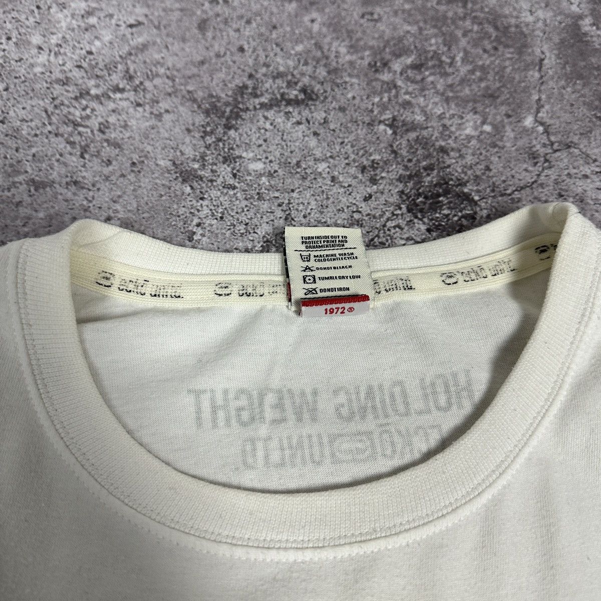 Ecko Unltd. Vintage Y2K Ecko Unltd Holding Weight OG Grail tee bucks $ Size US M / EU 48-50 / 2 - 9 Thumbnail