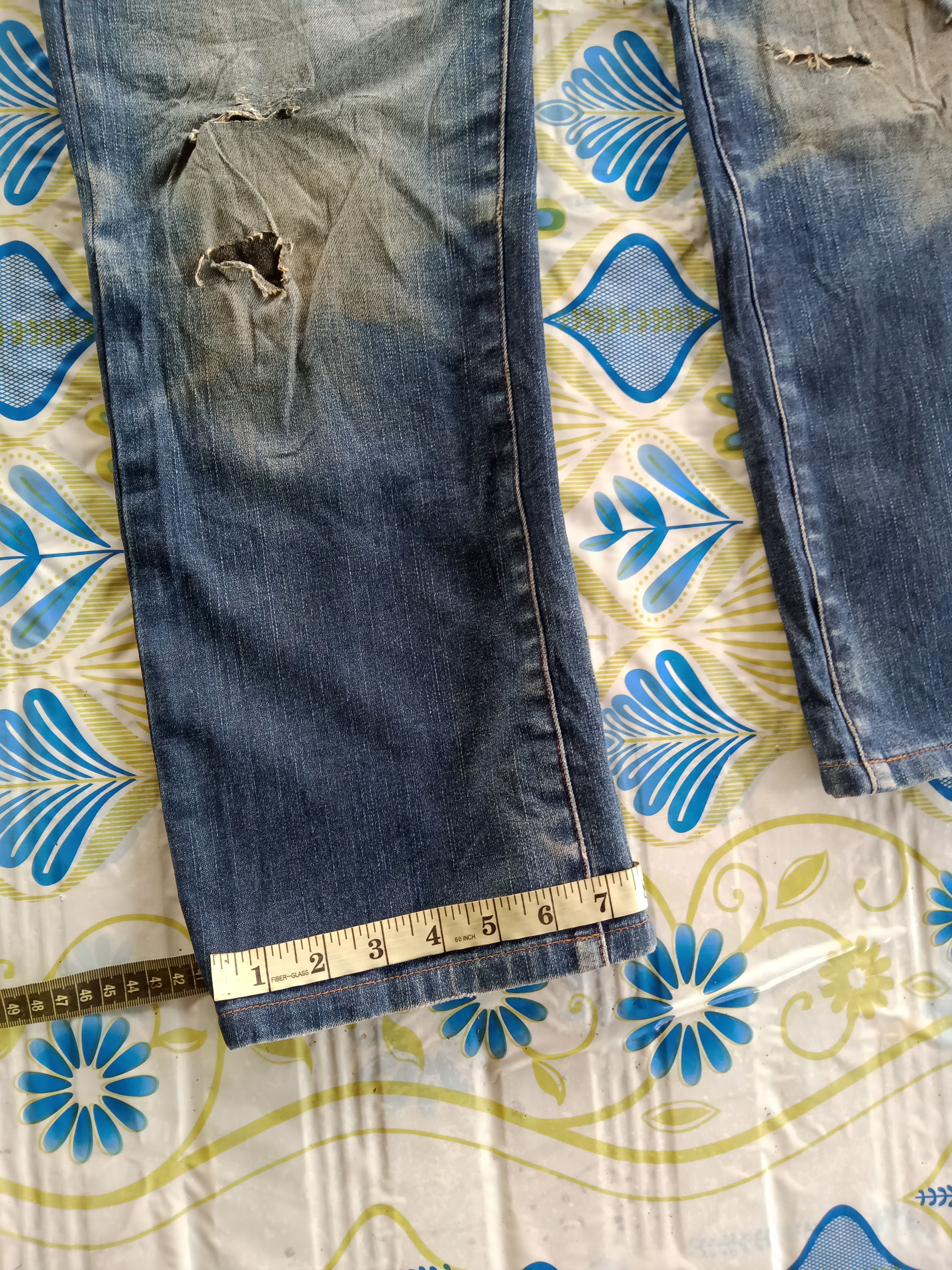Japanese Brand × Uniqlo Uniqlo jeans patchwork distressed style Size US 30 / EU 46 - 9 Thumbnail