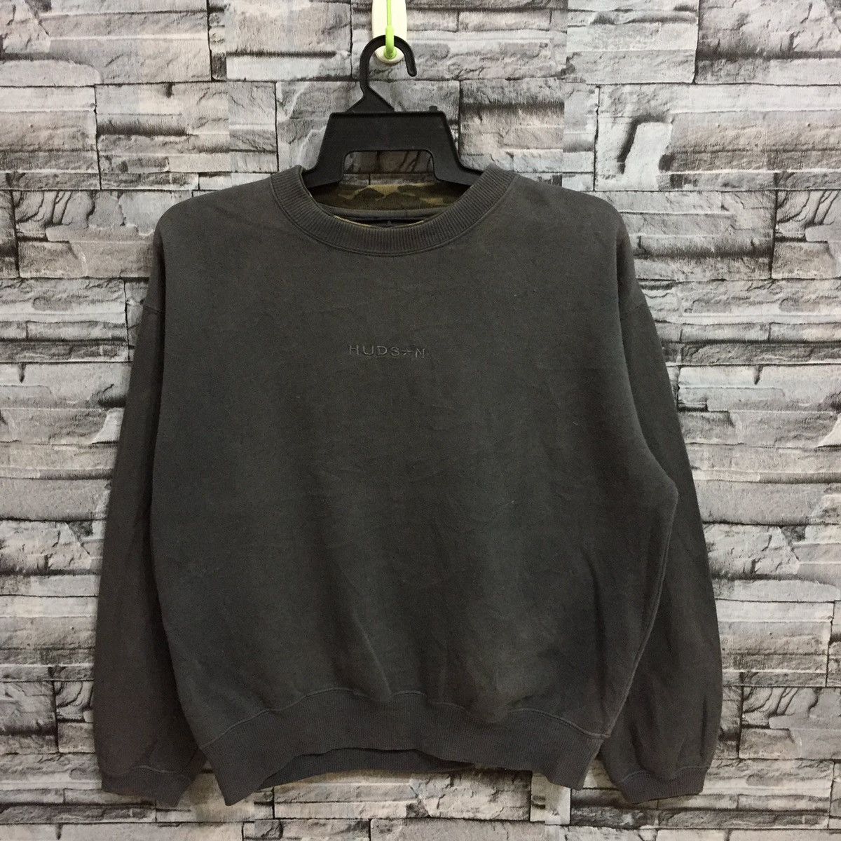 Hudson Vintage Hudson NYC sweatshirt big logo embroidered camo Size US L / EU 52-54 / 3 - 4 Thumbnail