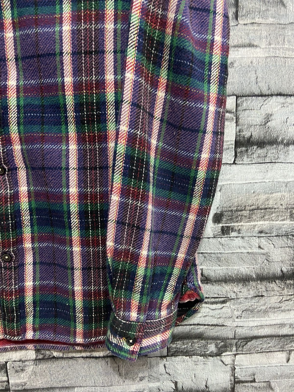 Flannel R. Newbold Flannel plaid design size L fit M Size US M / EU 48-50 / 2 - 5 Thumbnail