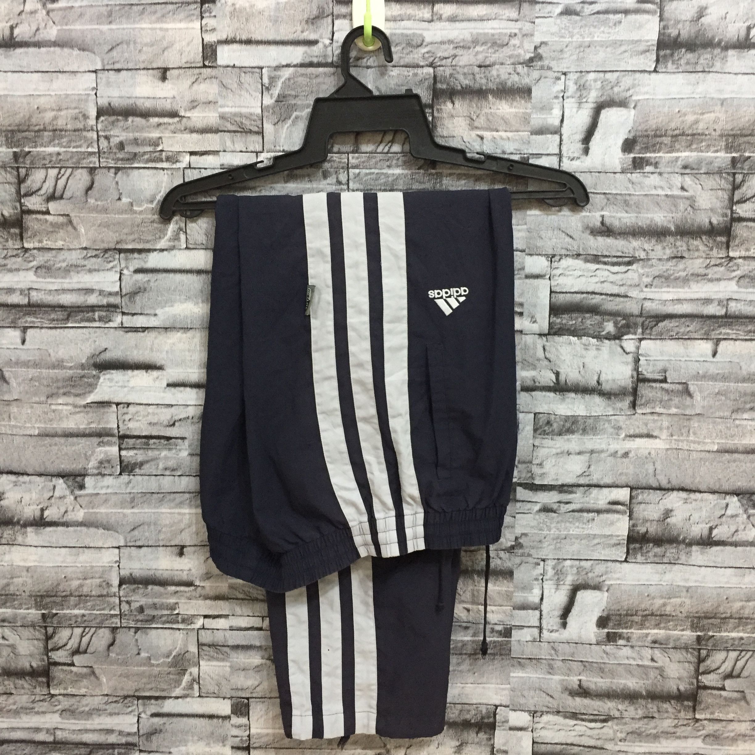 Adidas Adidas track pants embroidered size 32 (W 30-36) dark blue Size US 32 / EU 48 - 1 Thumbnail