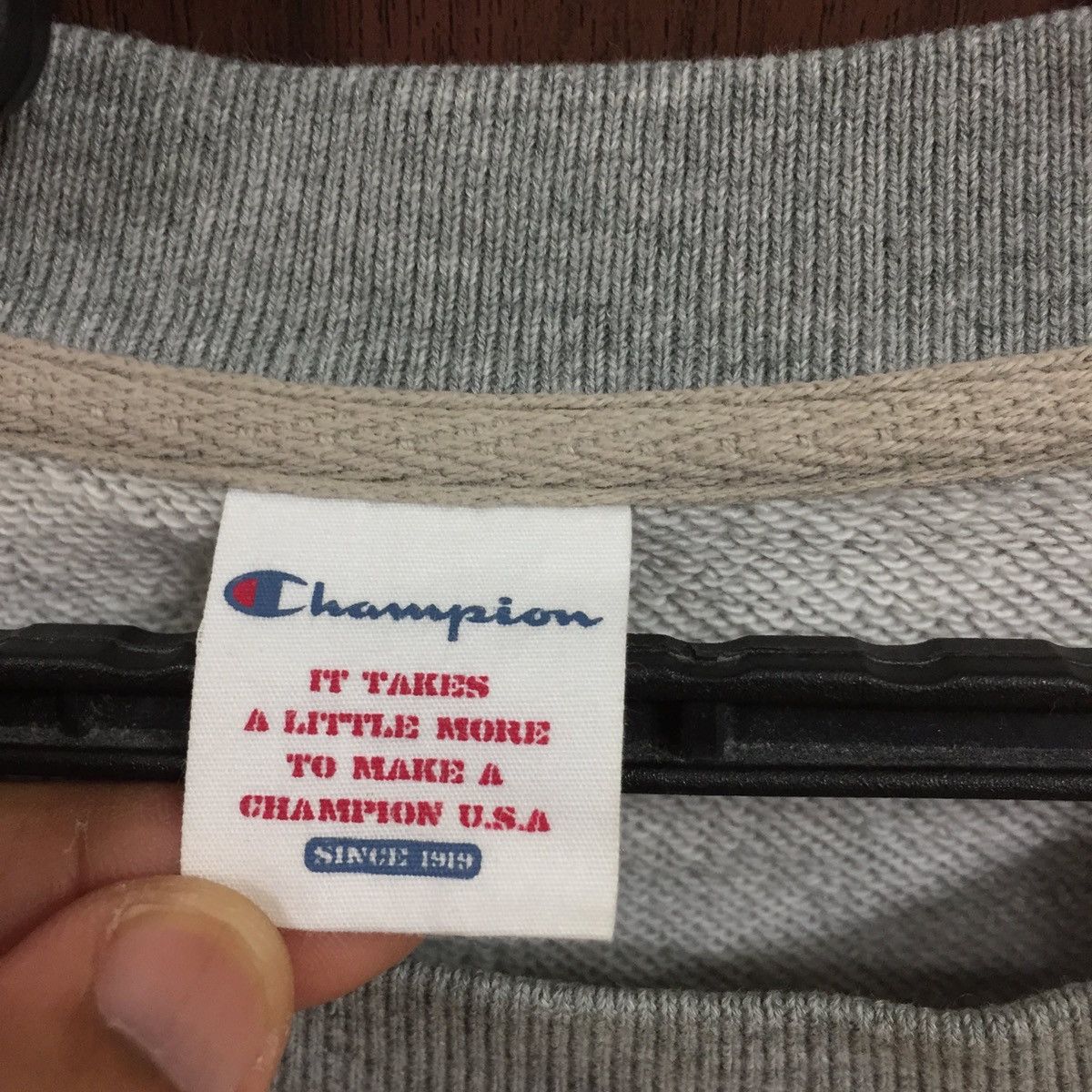 Champion Vintage CHAMPION SWEATSHIRT plain size LL fit L light gray Size US L / EU 52-54 / 3 - 3 Thumbnail