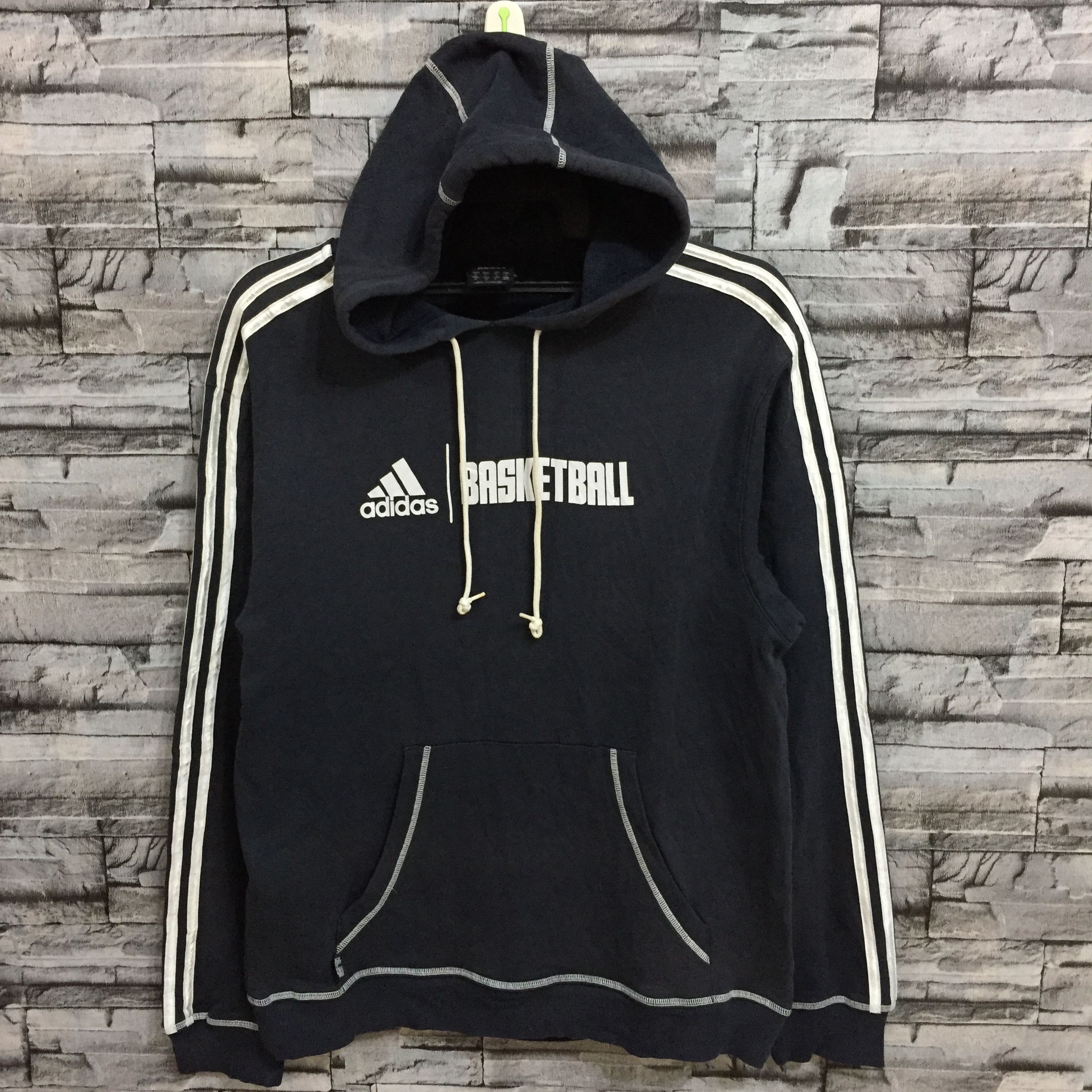 Adidas Vintage Adidas hoodie stripe Basketball equipment logo Size US M / EU 48-50 / 2 - 2 Thumbnail