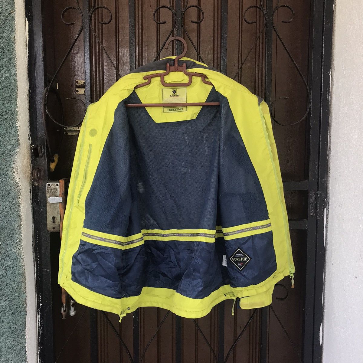 BLACKYAK Black Yak Trekking Outerwear With Goretex Jacket Size US L / EU 52-54 / 3 - 3 Thumbnail