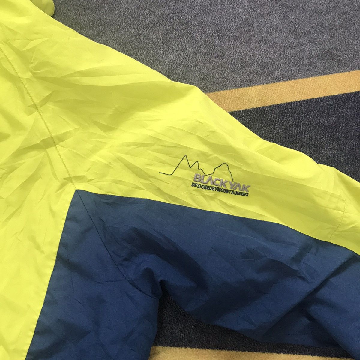 BLACKYAK Black Yak Trekking Outerwear With Goretex Jacket Size US L / EU 52-54 / 3 - 11 Thumbnail
