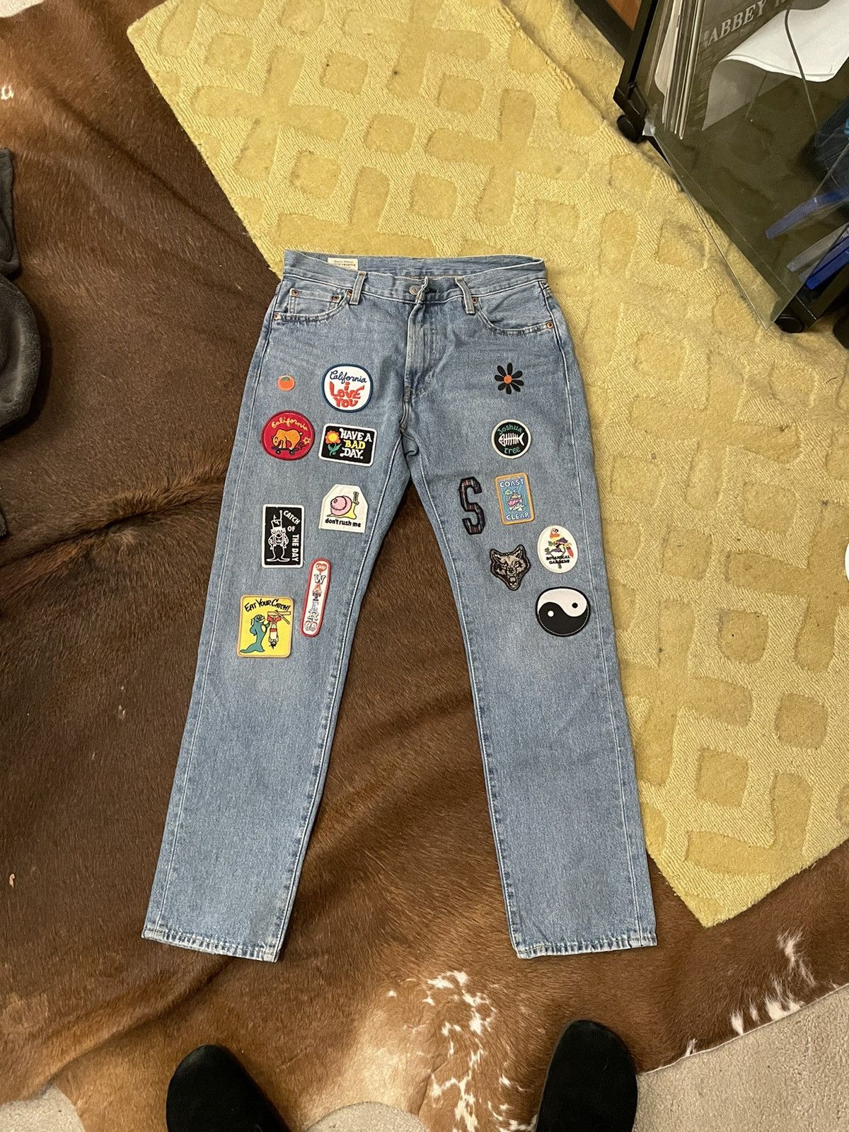 Shorts Levi’s Vintage Patchés En Jean – Taille 1 (24-25 Pouces) – Occasion Très Bon état